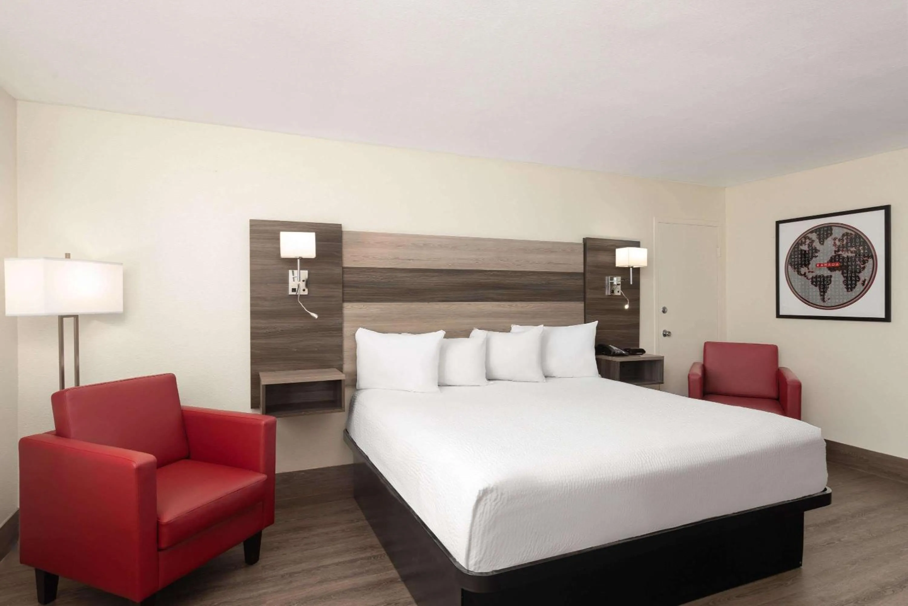 Photo of the whole room, Bed in Ramada by Wyndham Kingman