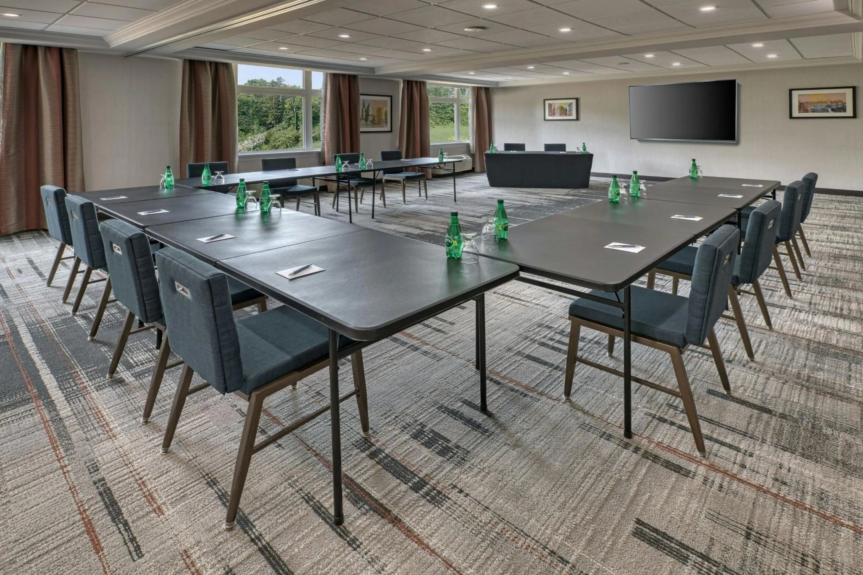 Meeting/conference room in Four Points by Sheraton Barrie