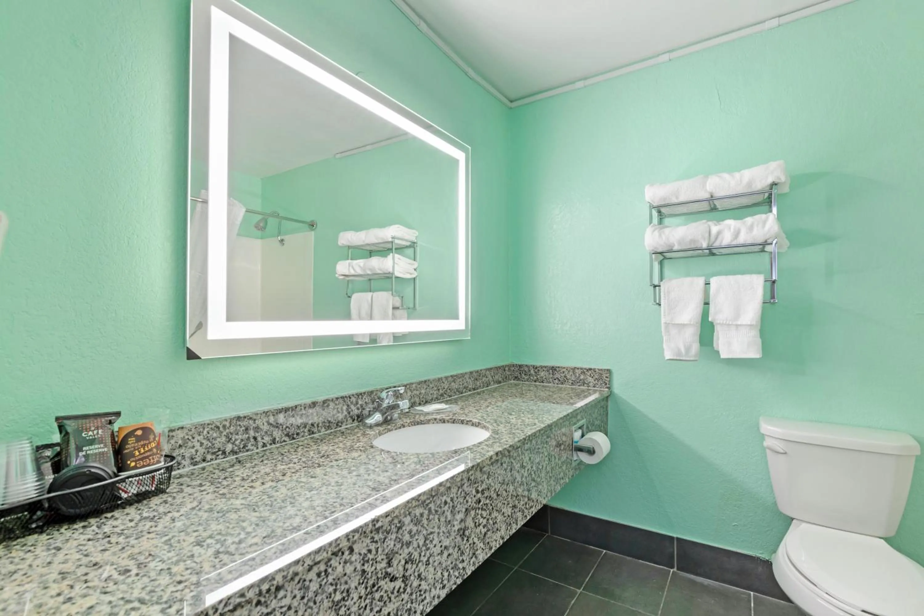 Ramada by Wyndham Des Moines Airport