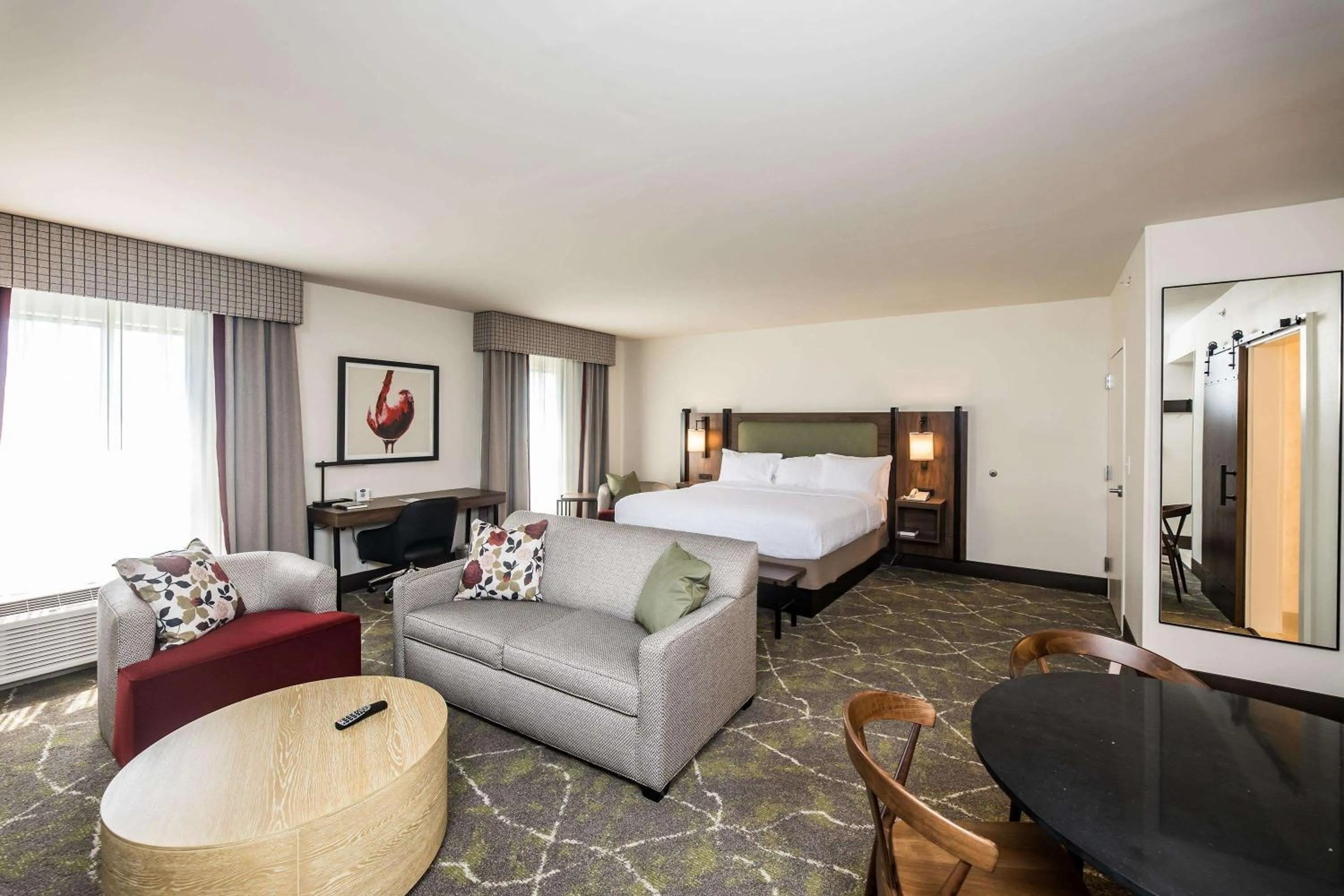 Bedroom, Bed in Hampton Inn & Suites Dobson