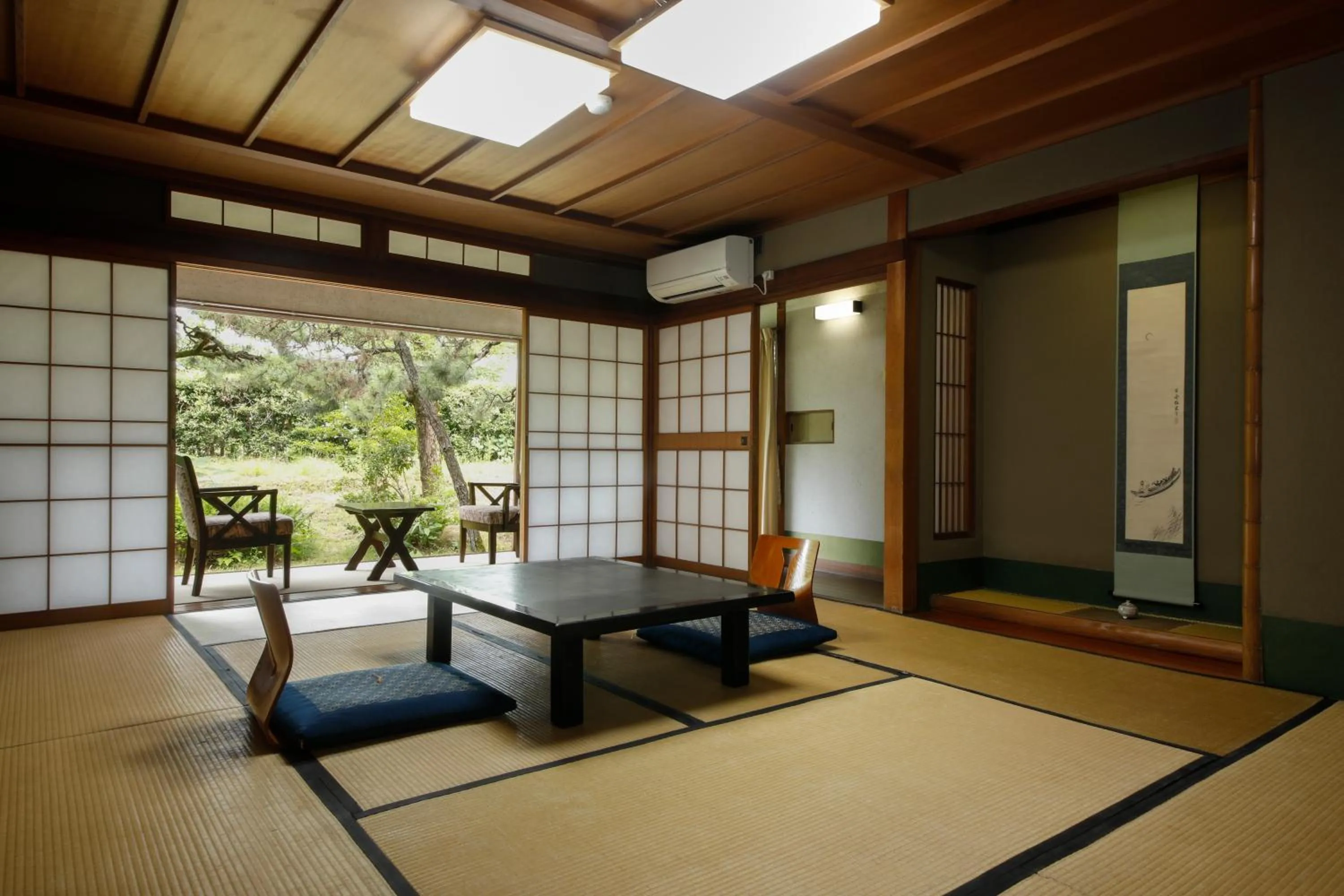 Photo of the whole room in Seikiro Ryokan Historical Museum Hotel