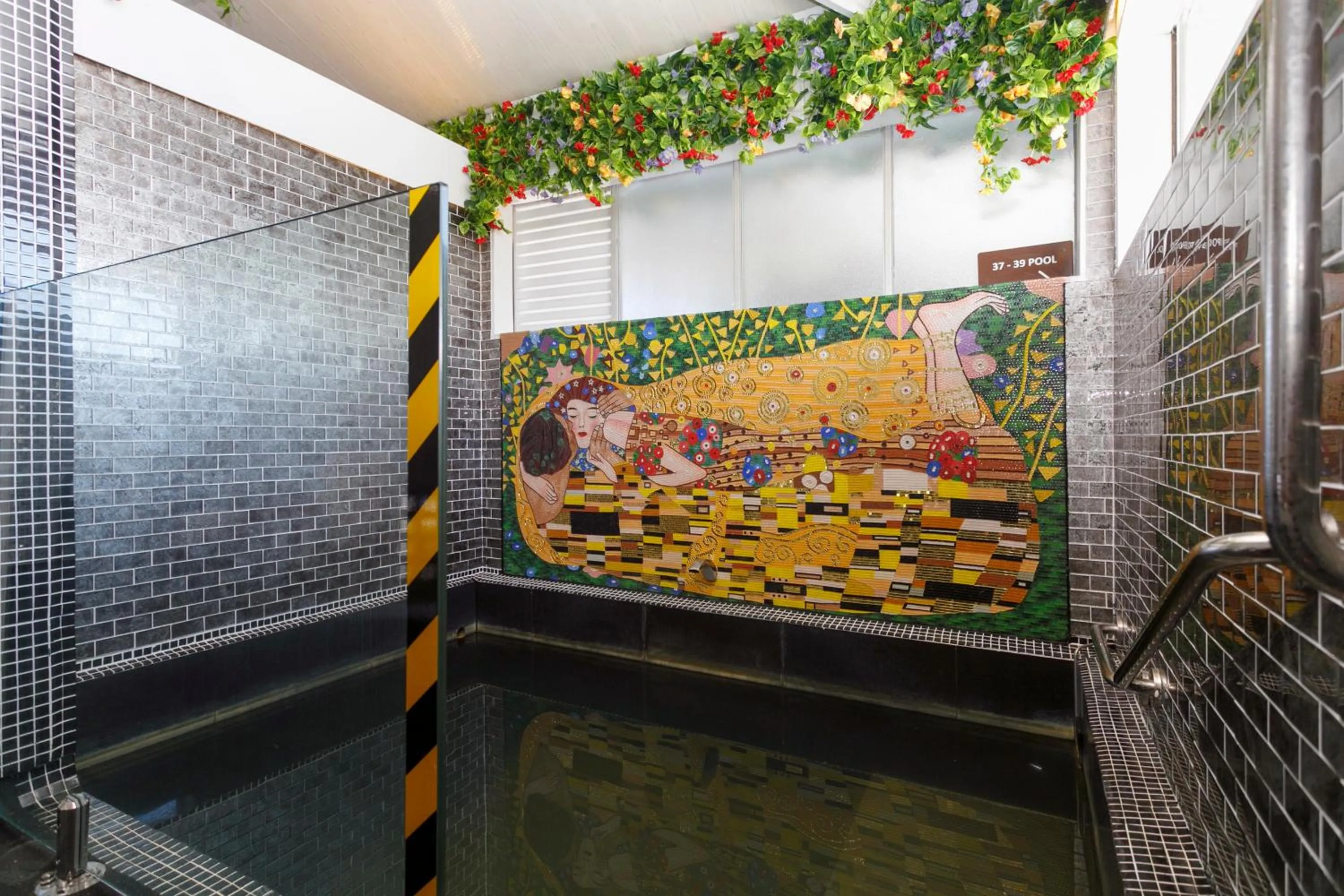 Hot Spring Bath in VU Thermal Lodge