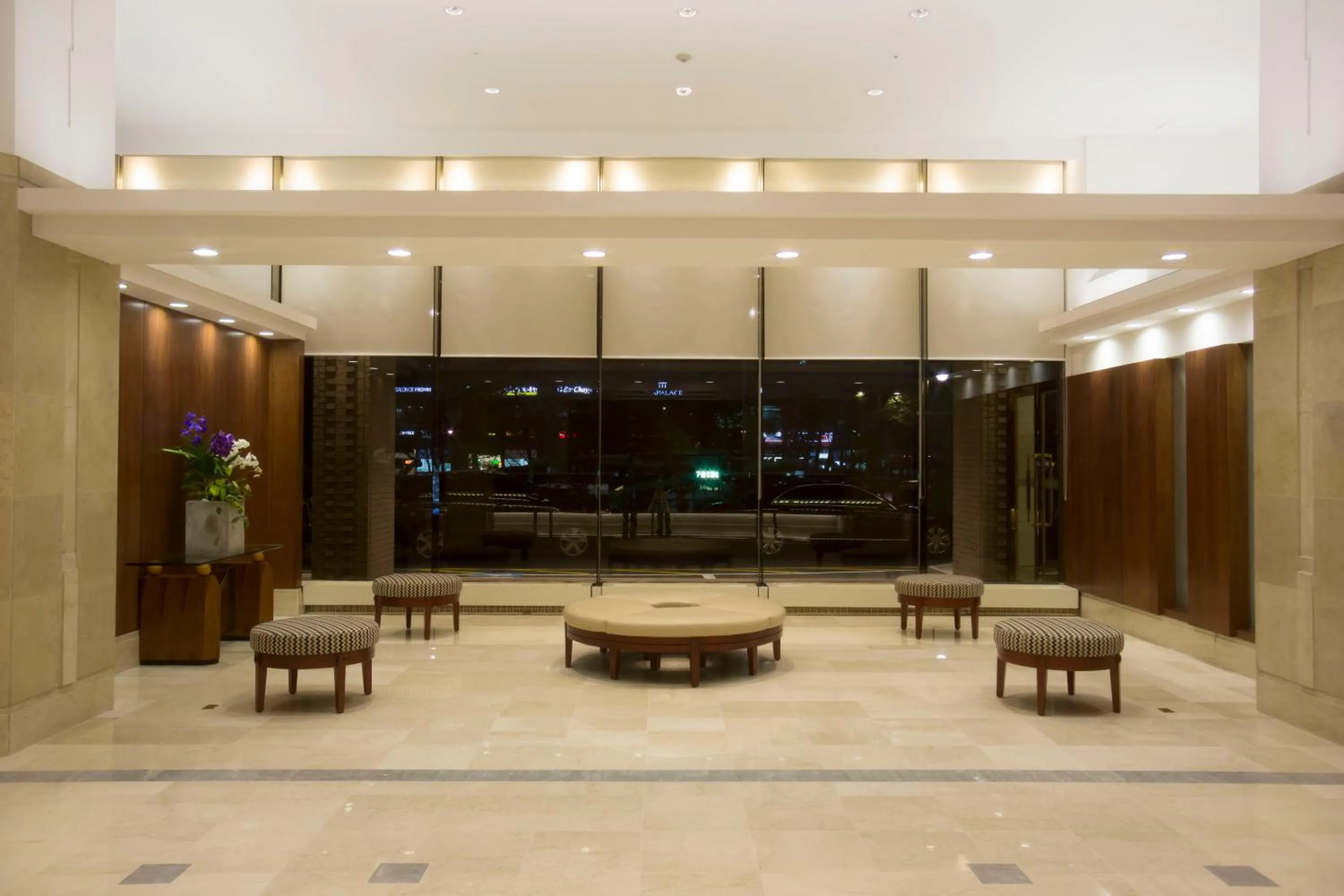 Lobby or reception in Seoul Garden Hotel