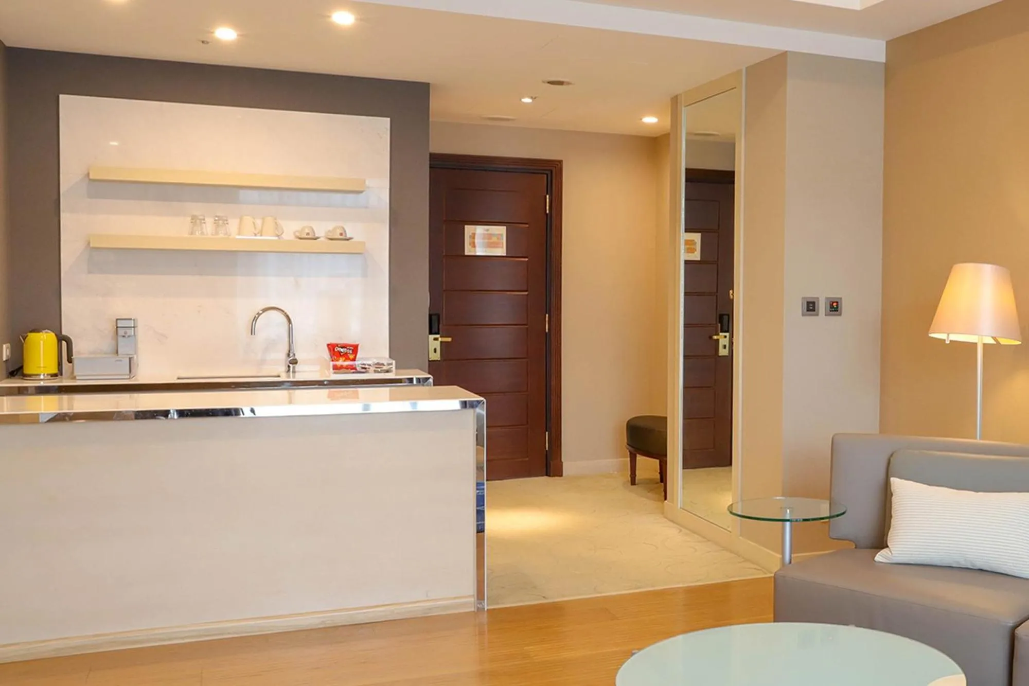 minibar in Grand Victoria Hotel