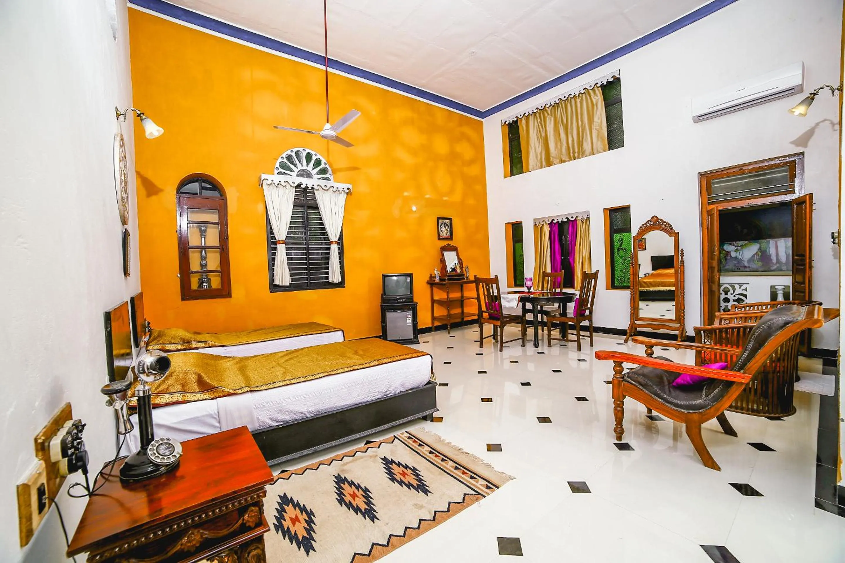 Bed in Indeco Hotels Swamimalai