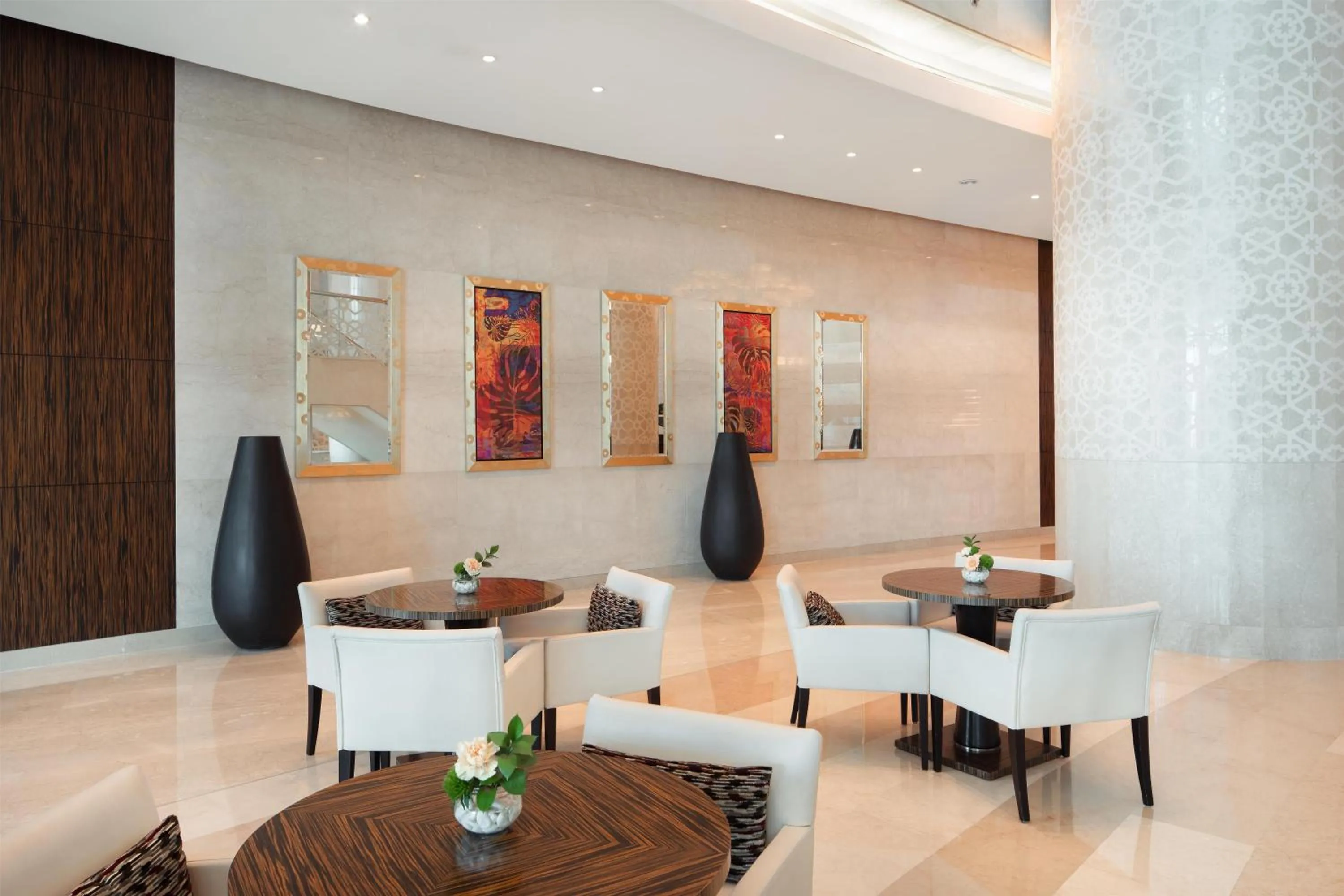 Restaurant/places to eat in Hilton Doha