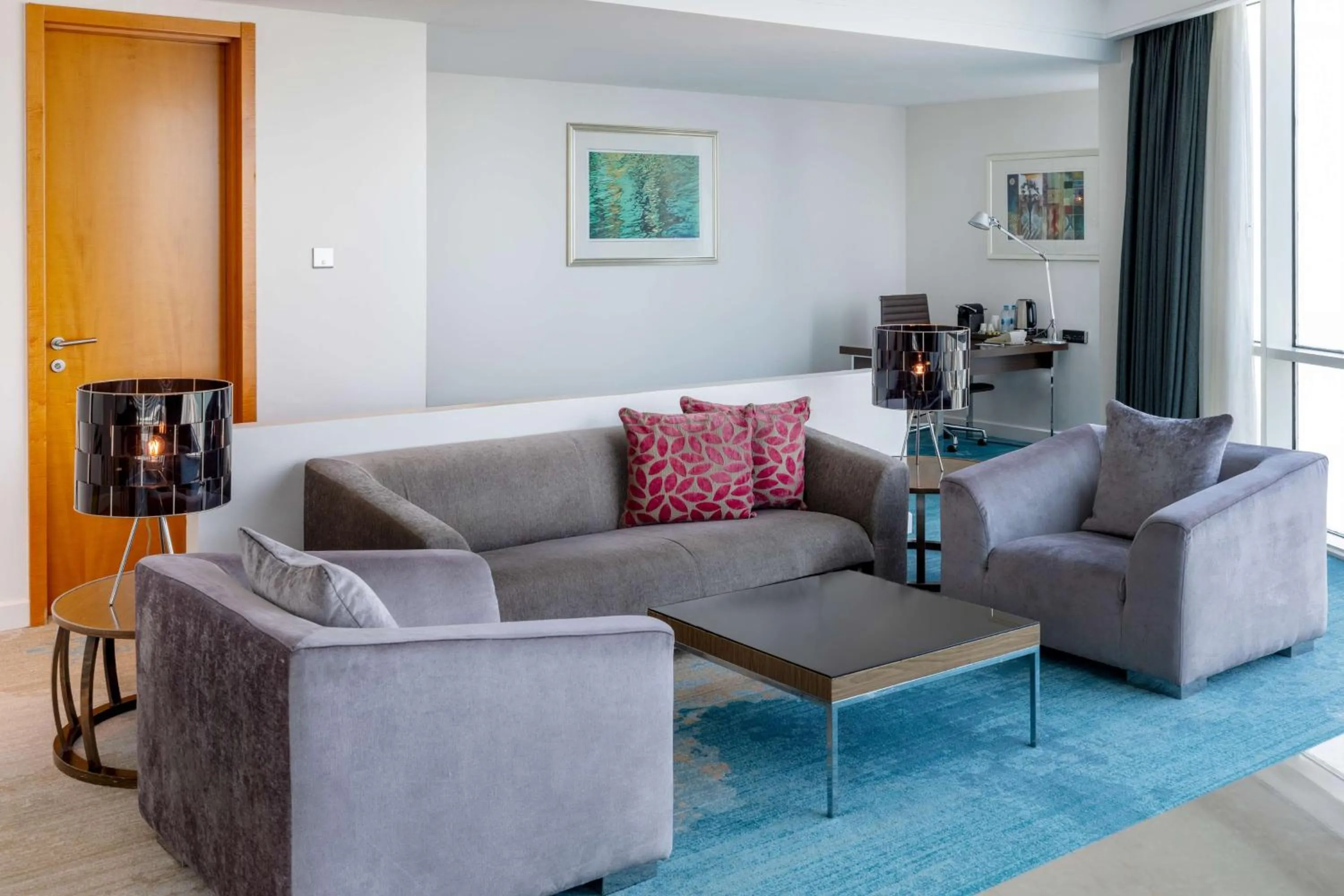 Living room in Hilton Doha