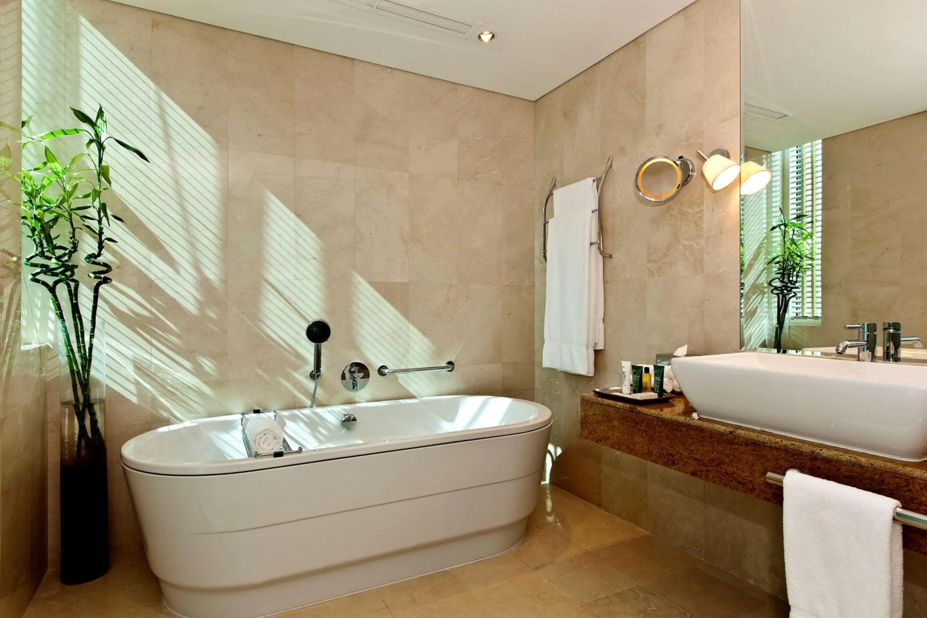 Bathroom in Hilton Doha