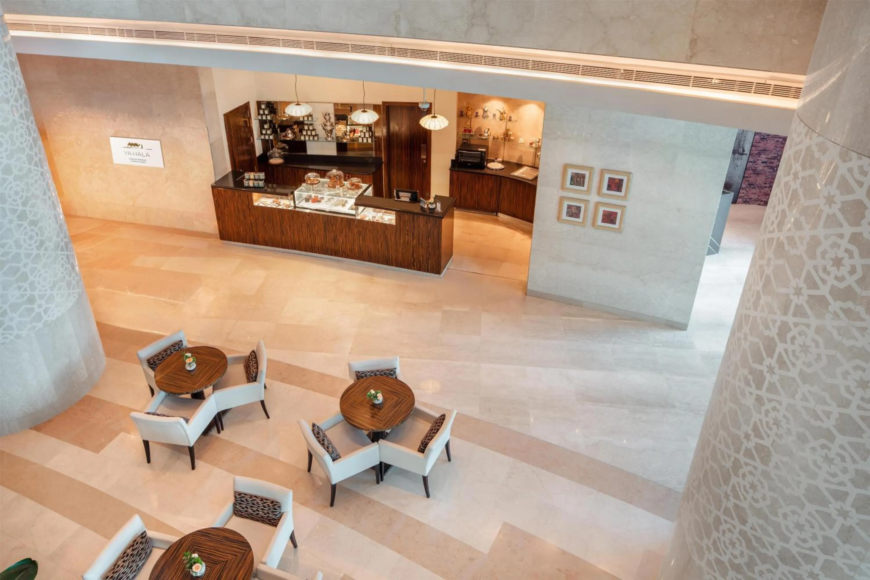 Restaurant/places to eat in Hilton Doha