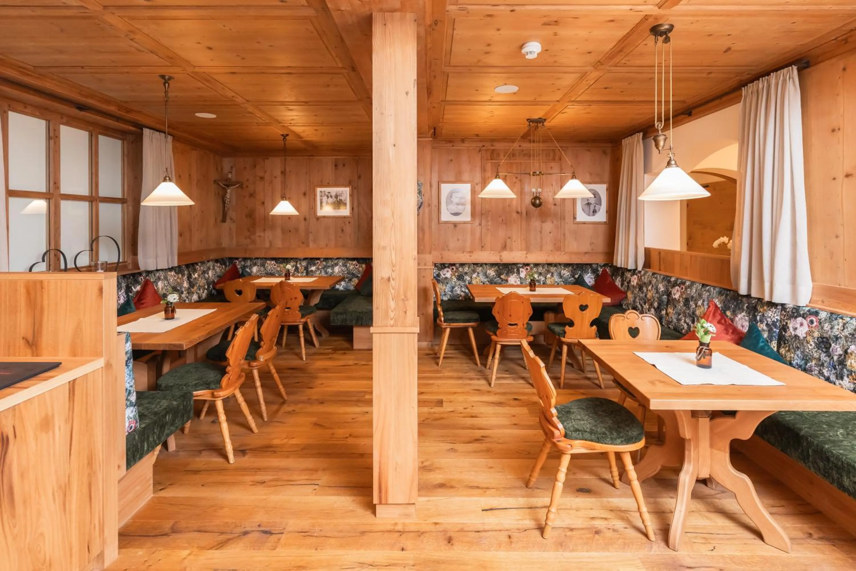 Restaurant/places to eat in Ferienhotel Sonnenhof