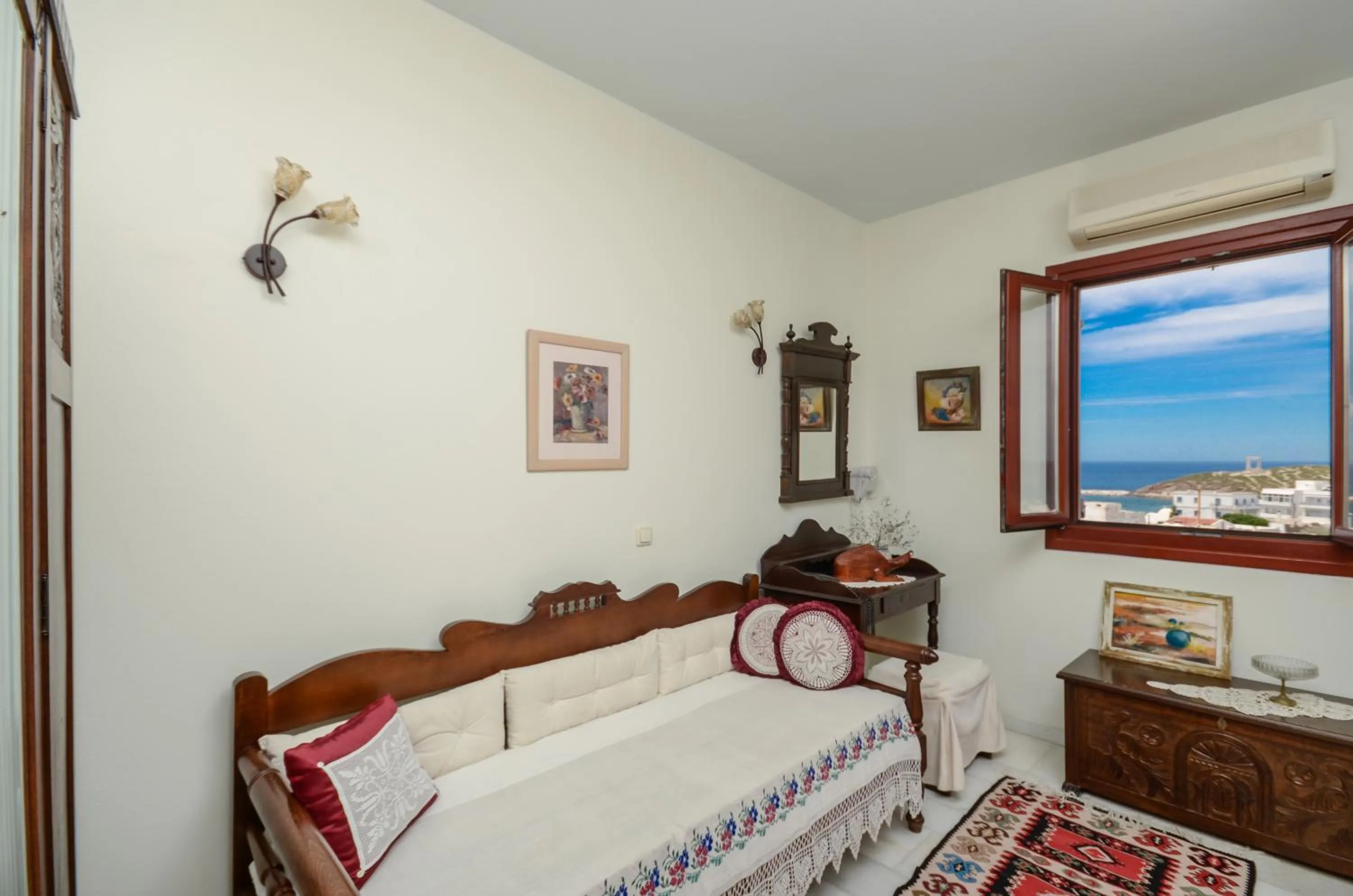 Sea view, Bed in Chateau Zevgoli