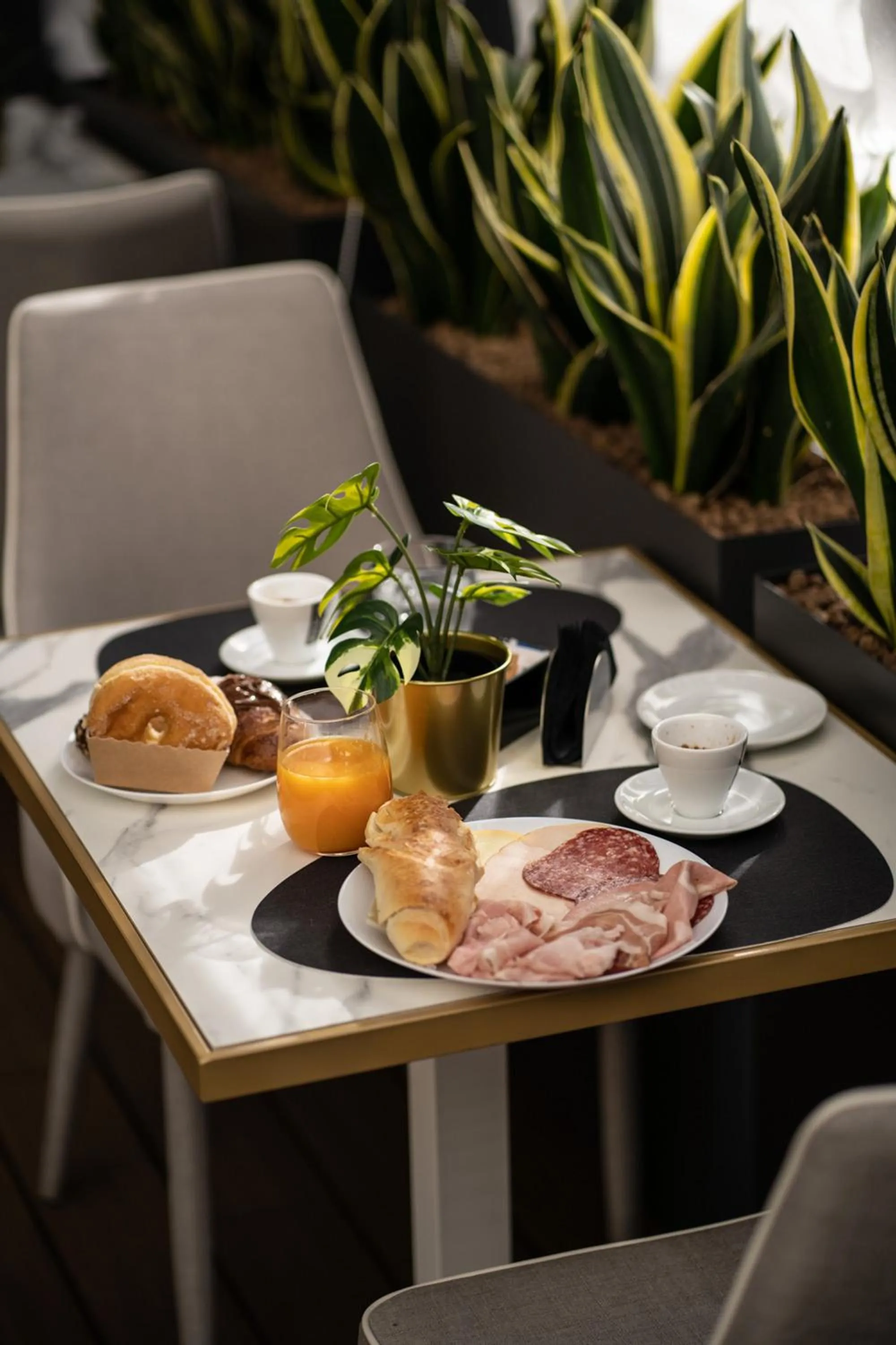 Food and drinks in Relais Manzoni