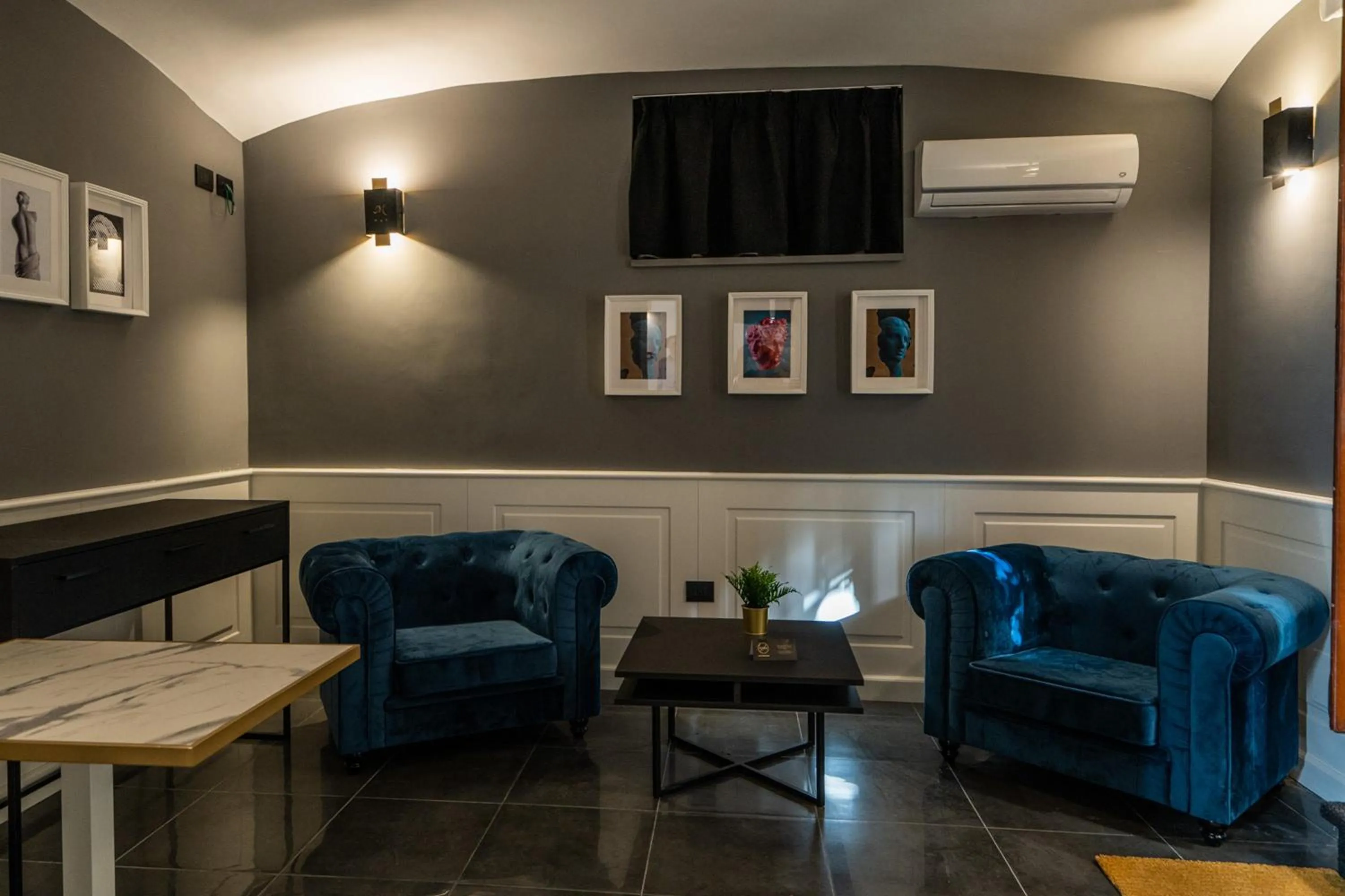 Lobby or reception in Relais Manzoni