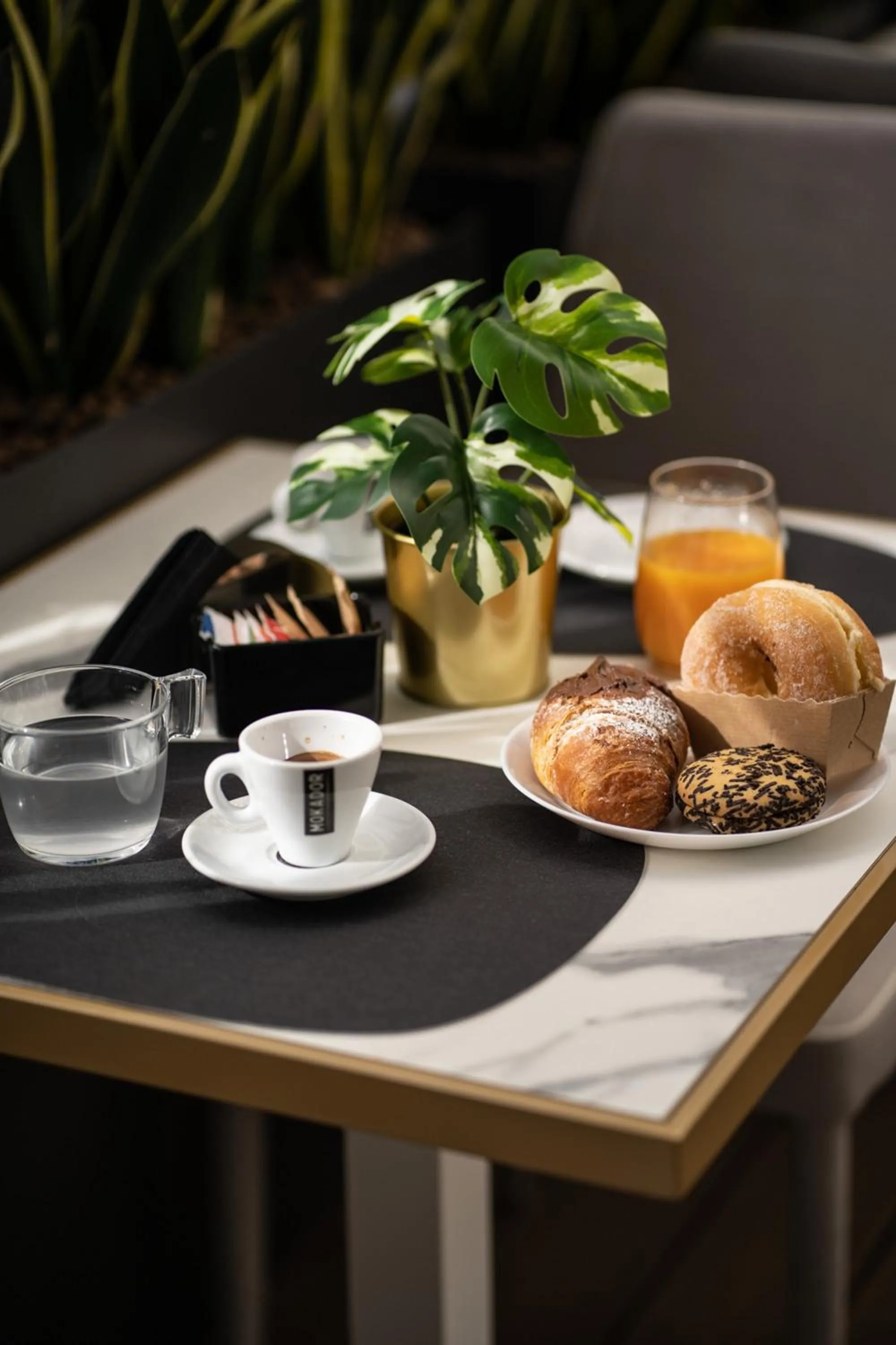 Food and drinks in Relais Manzoni