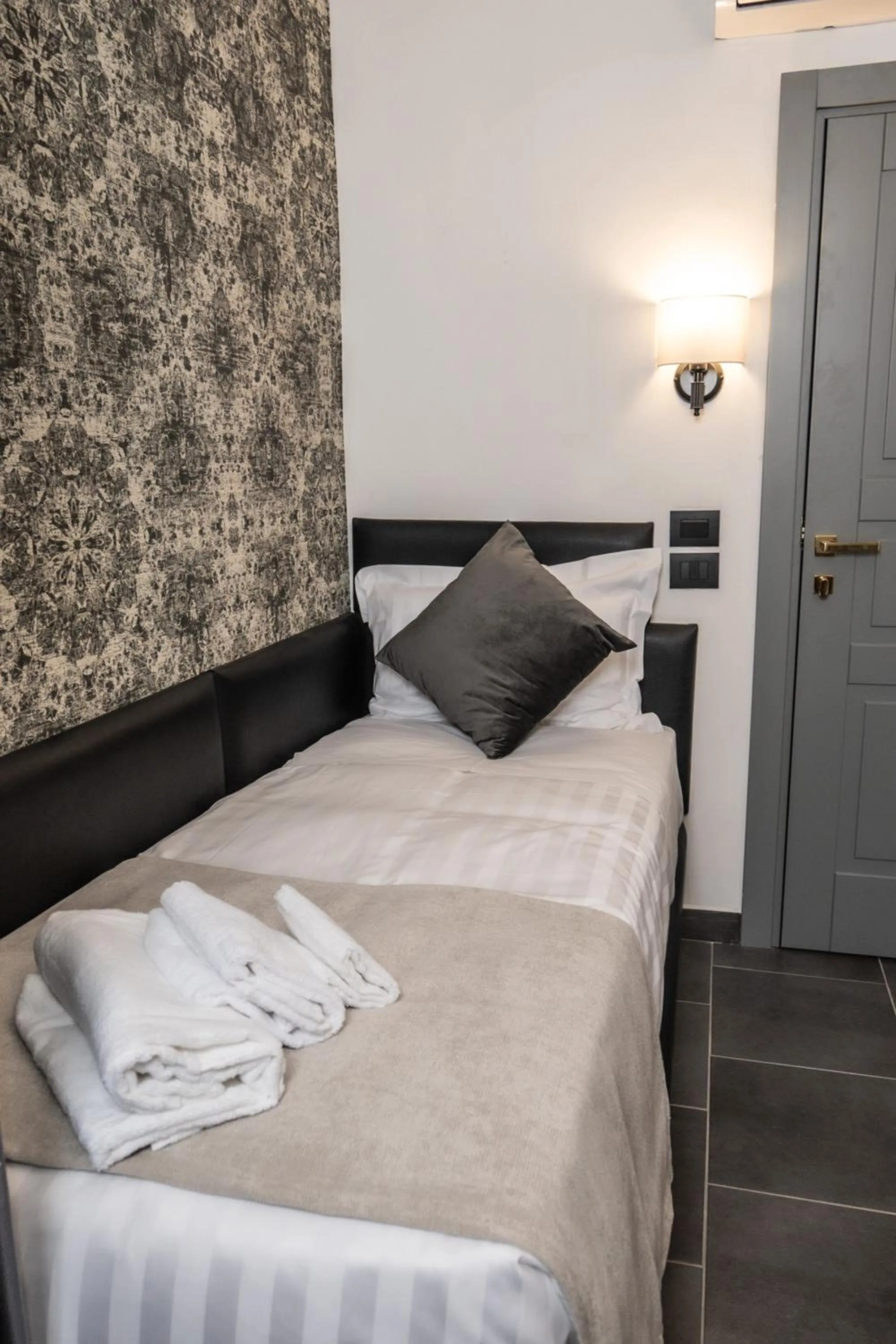 Bed in Relais Manzoni