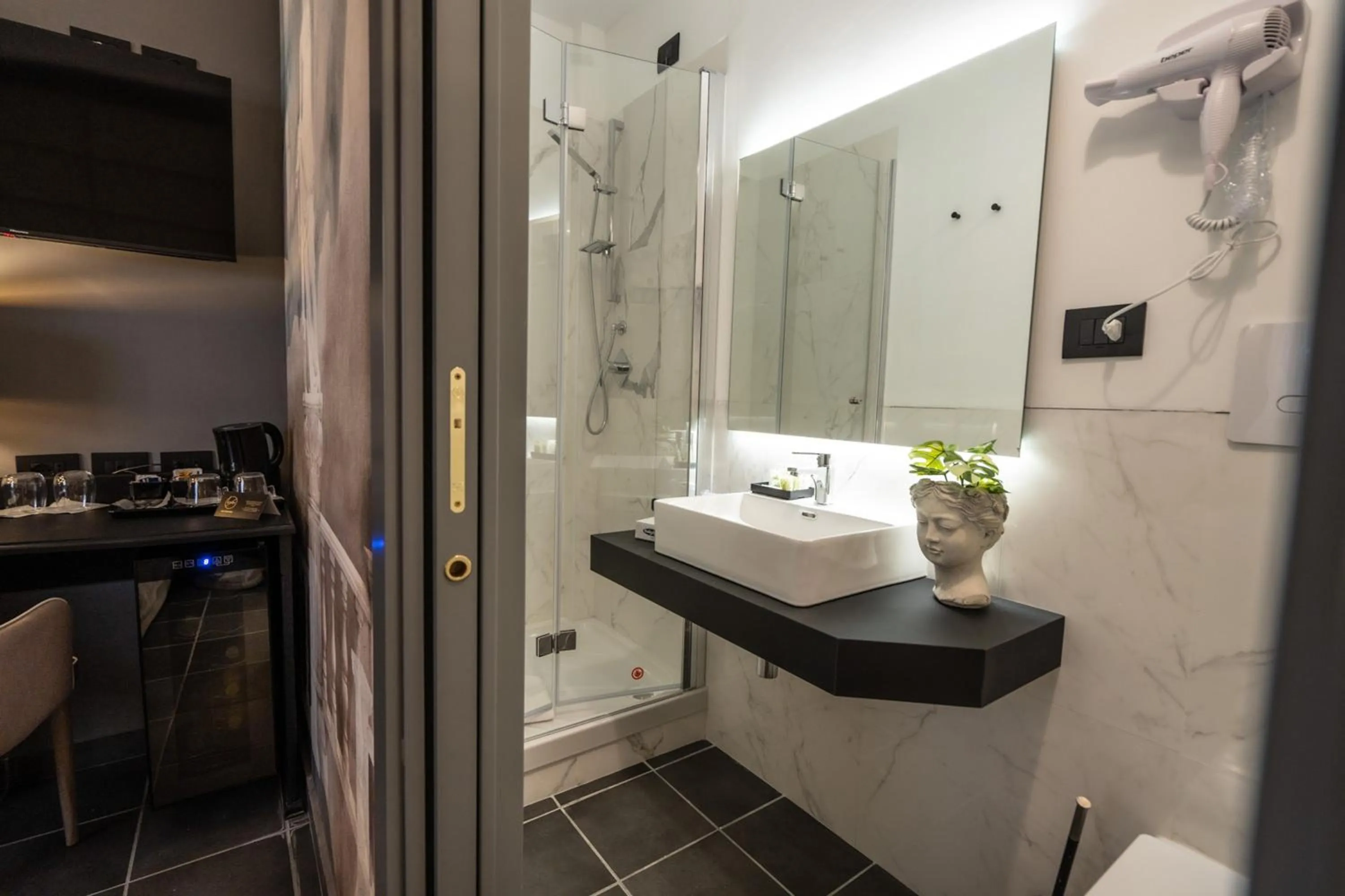 Bathroom in Relais Manzoni