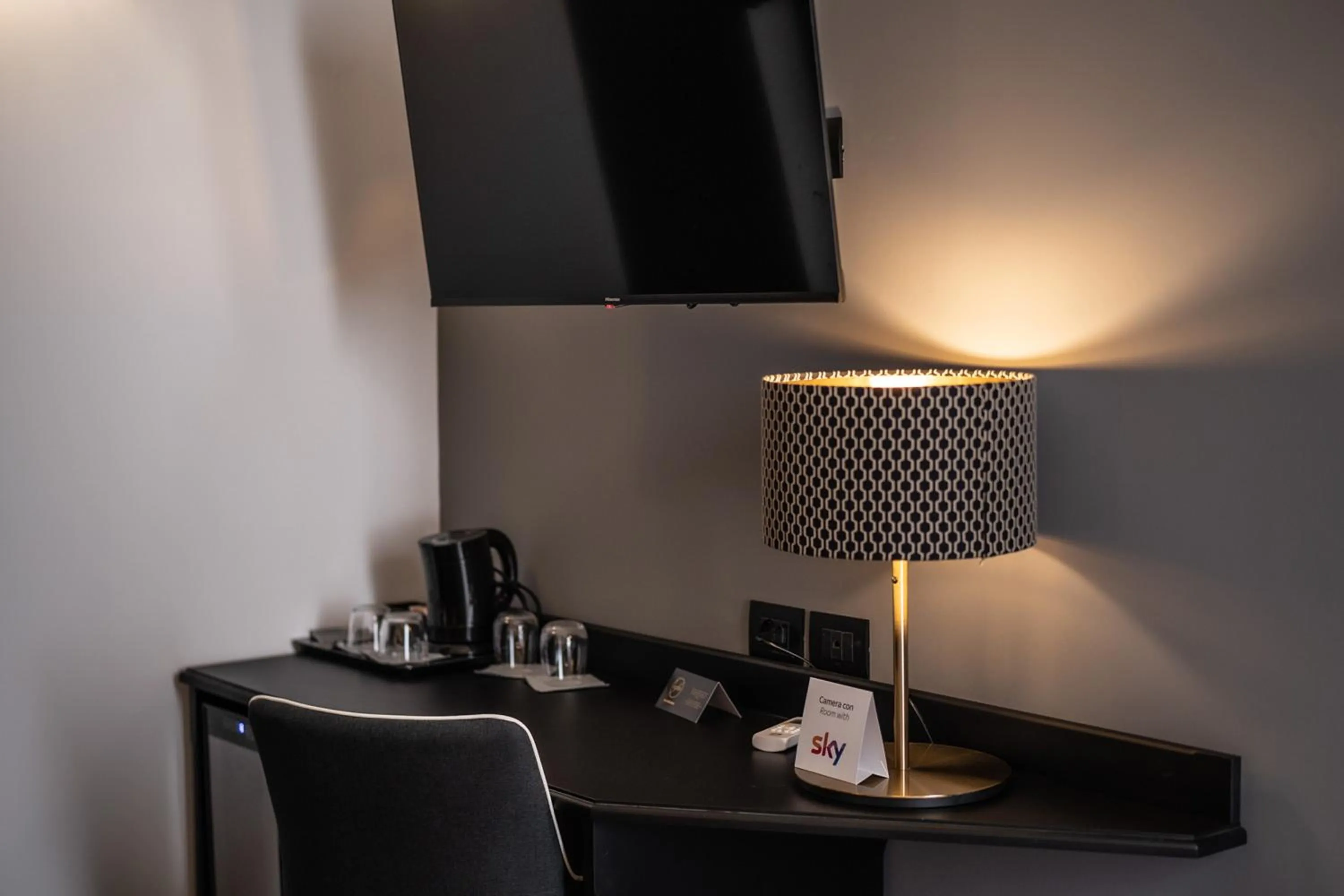 TV and multimedia in Relais Manzoni