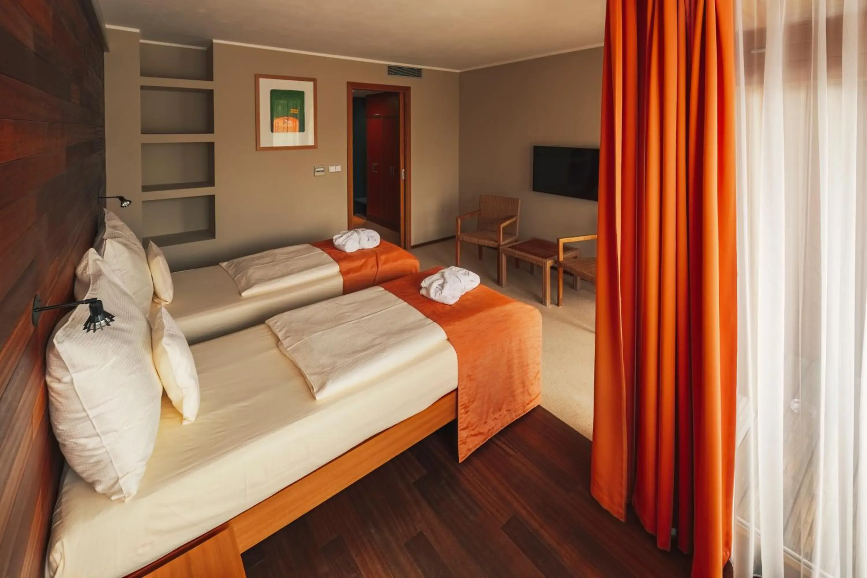 Superior Twin Room with Free Wellness Entrance - single occupancy in Park Holiday Congress & Wellness Hotel Superior Twin Room with Free Wellness Entrance - single occupancy in Park Holiday Congress & Wellness Hotel