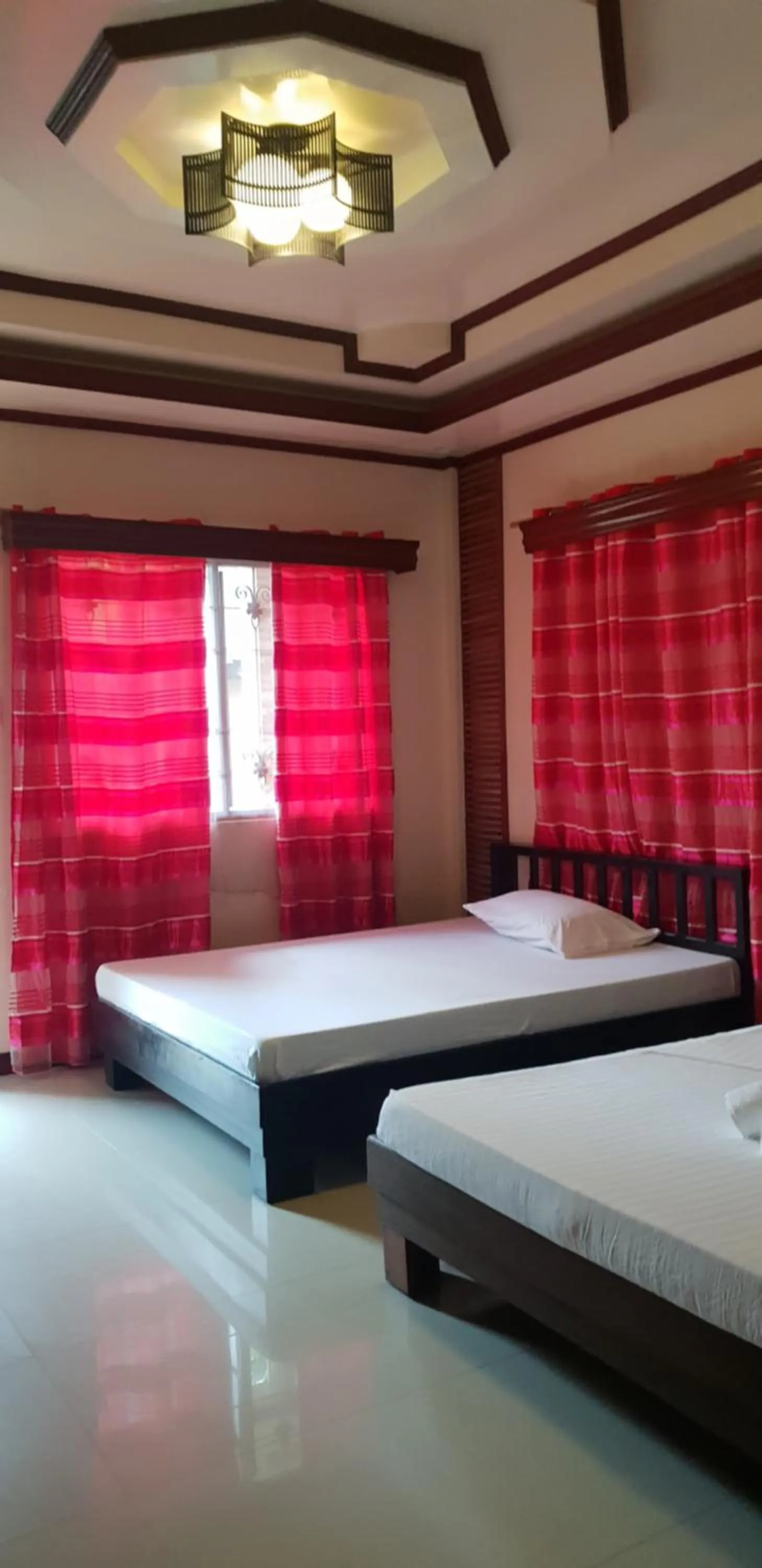 Bed in Westpoint Inn