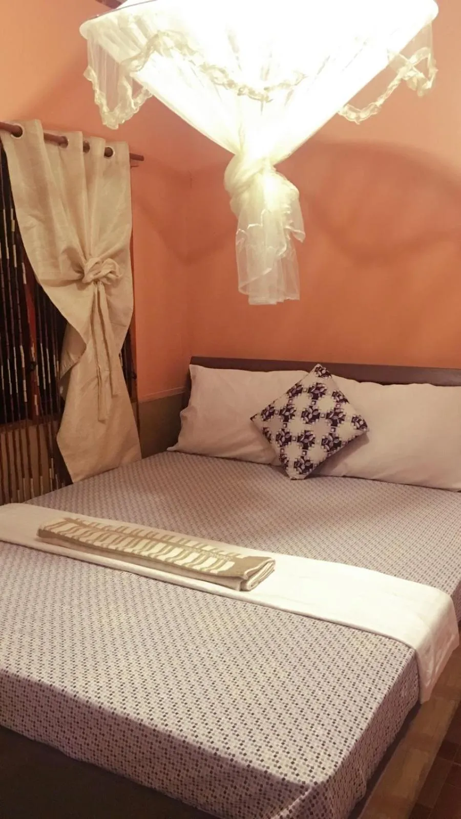 Bed in Westpoint Inn