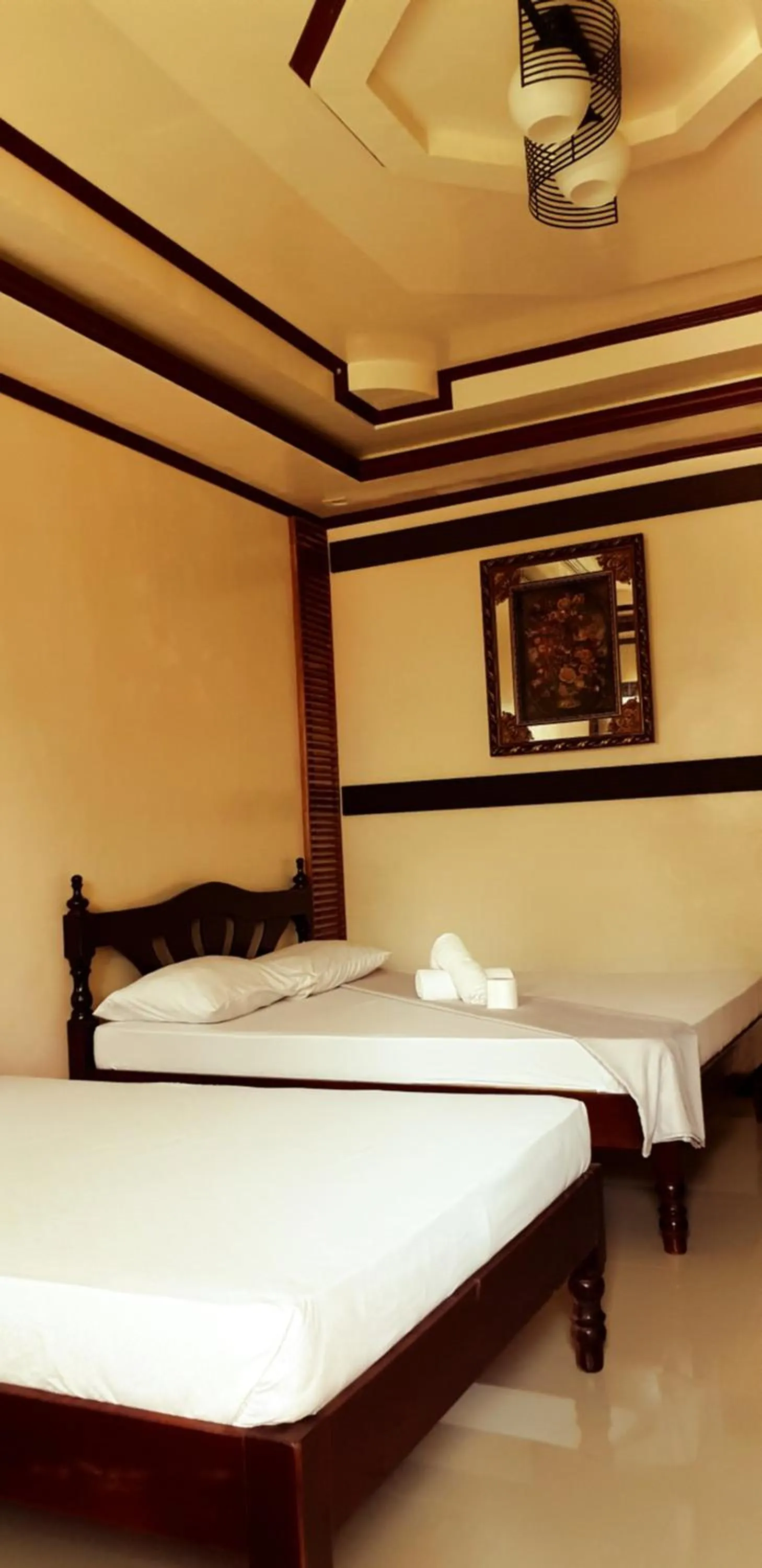 Bed in Westpoint Inn