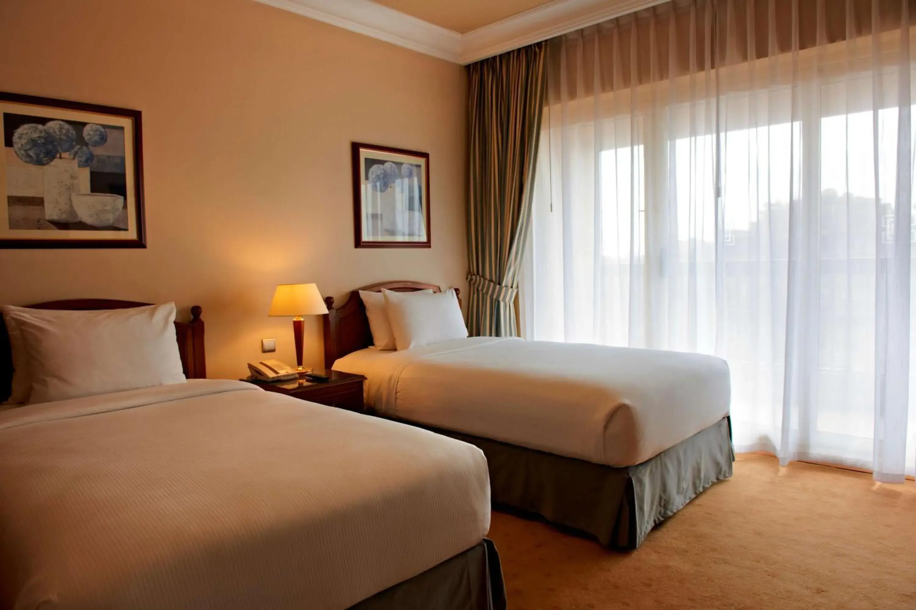 Twin Room in Hilton Cairo Zamalek Residences Twin Room in Hilton Cairo Zamalek Residences