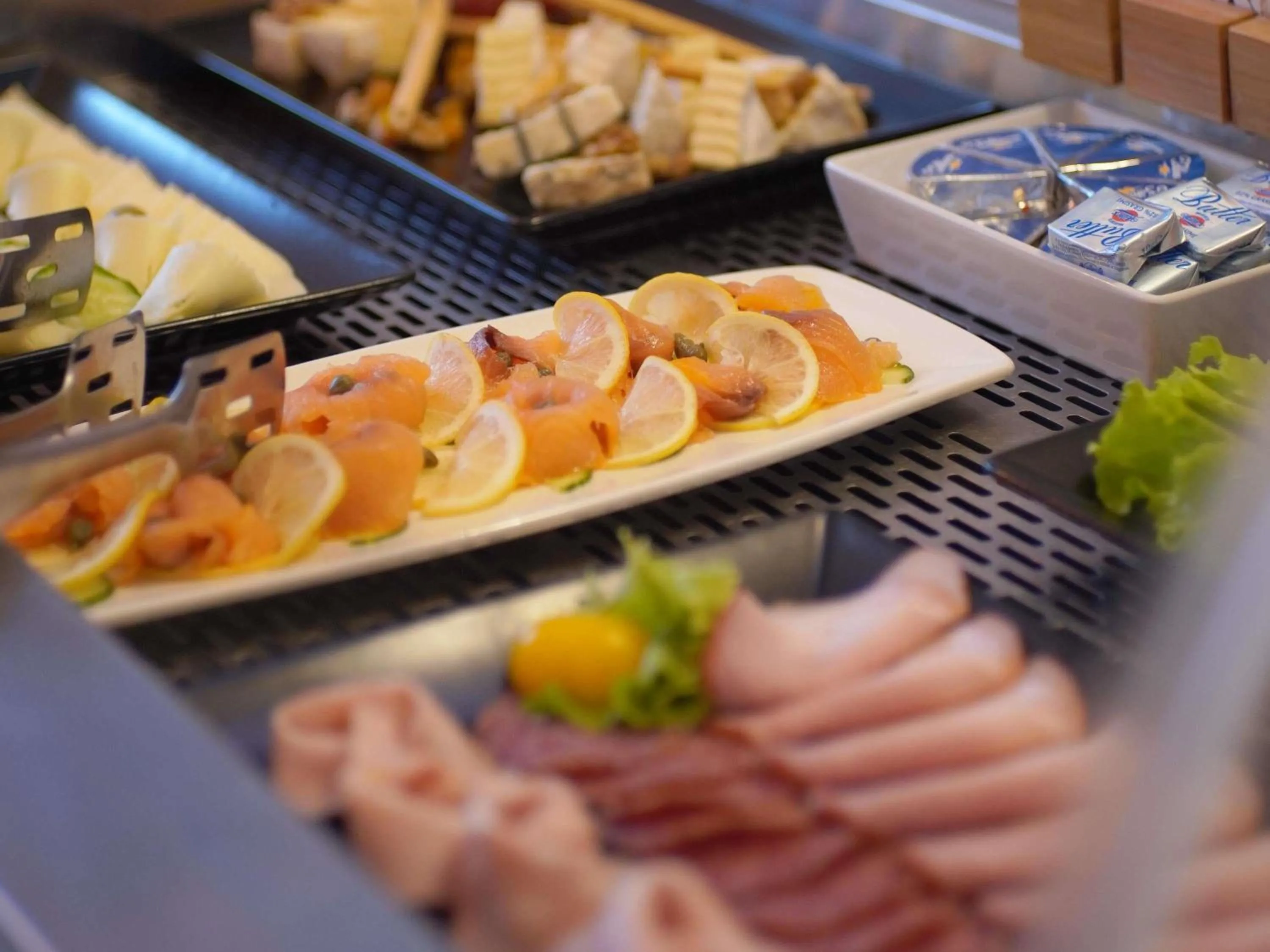 Breakfast in Bucharest Unirii Square - Handwritten Collection