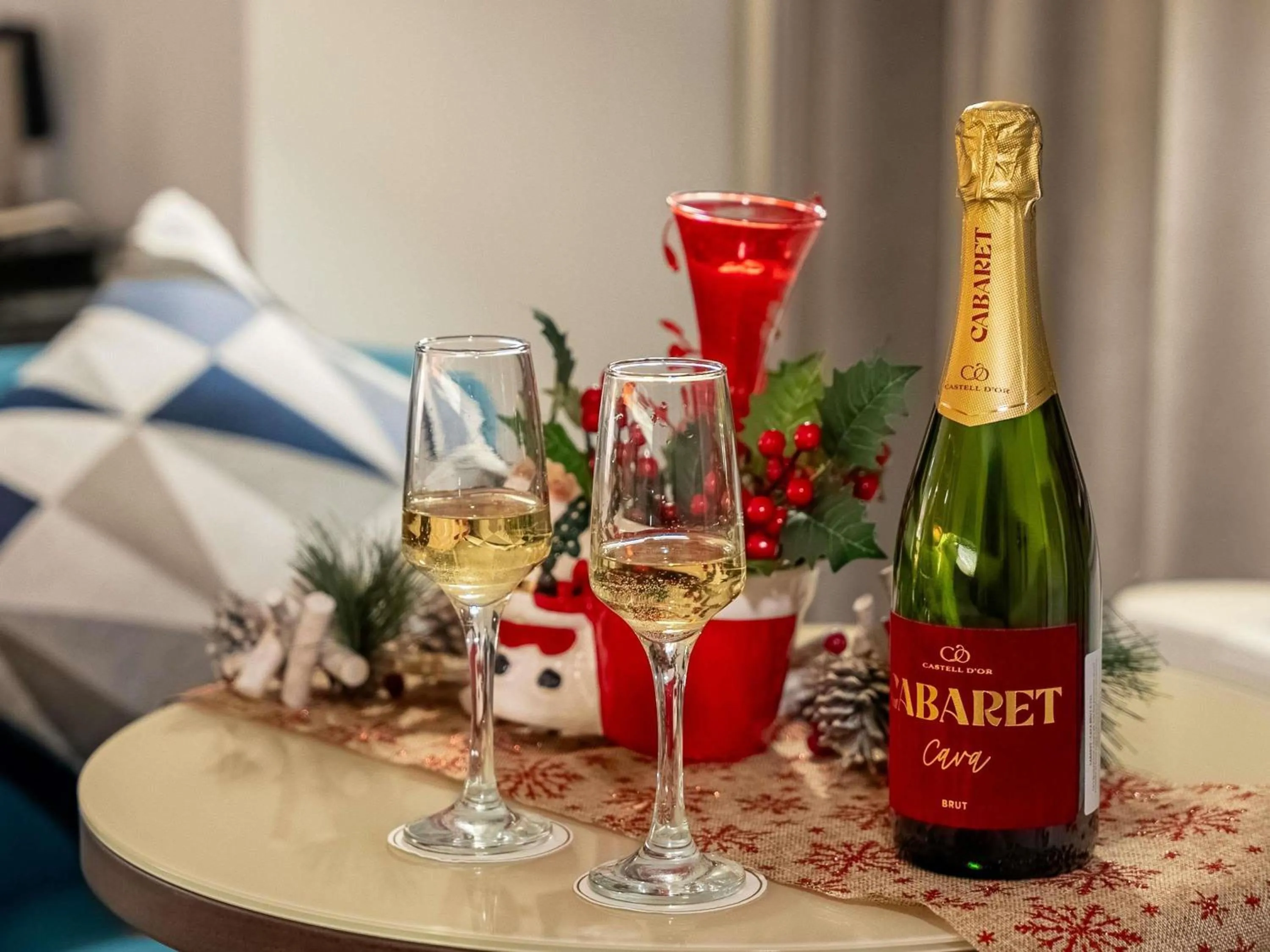 Bedroom in Bucharest Unirii Square - Handwritten Collection