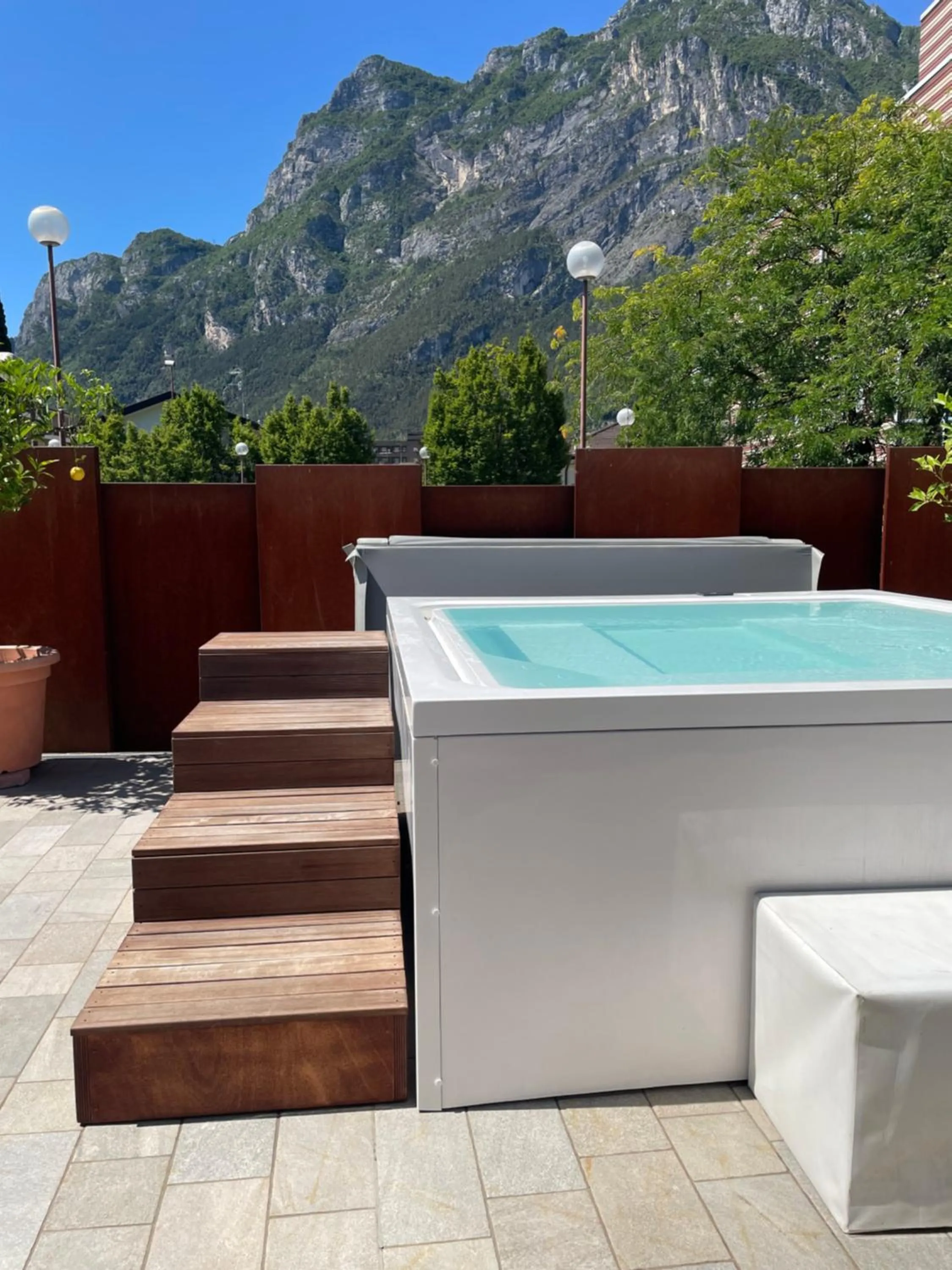 Hot Tub in Hotel Virgilio
