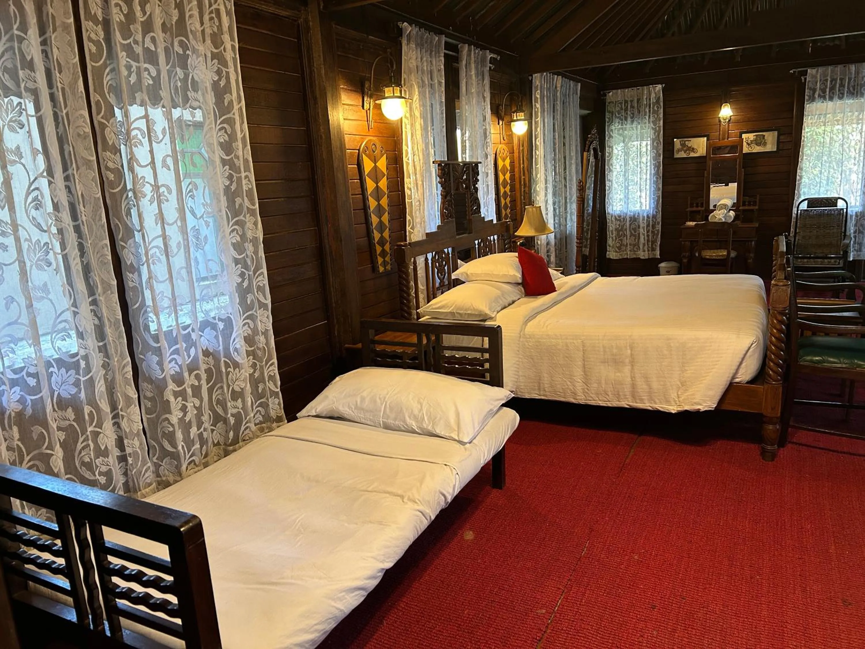 Bedroom, Bed in INDeco Lake Forest