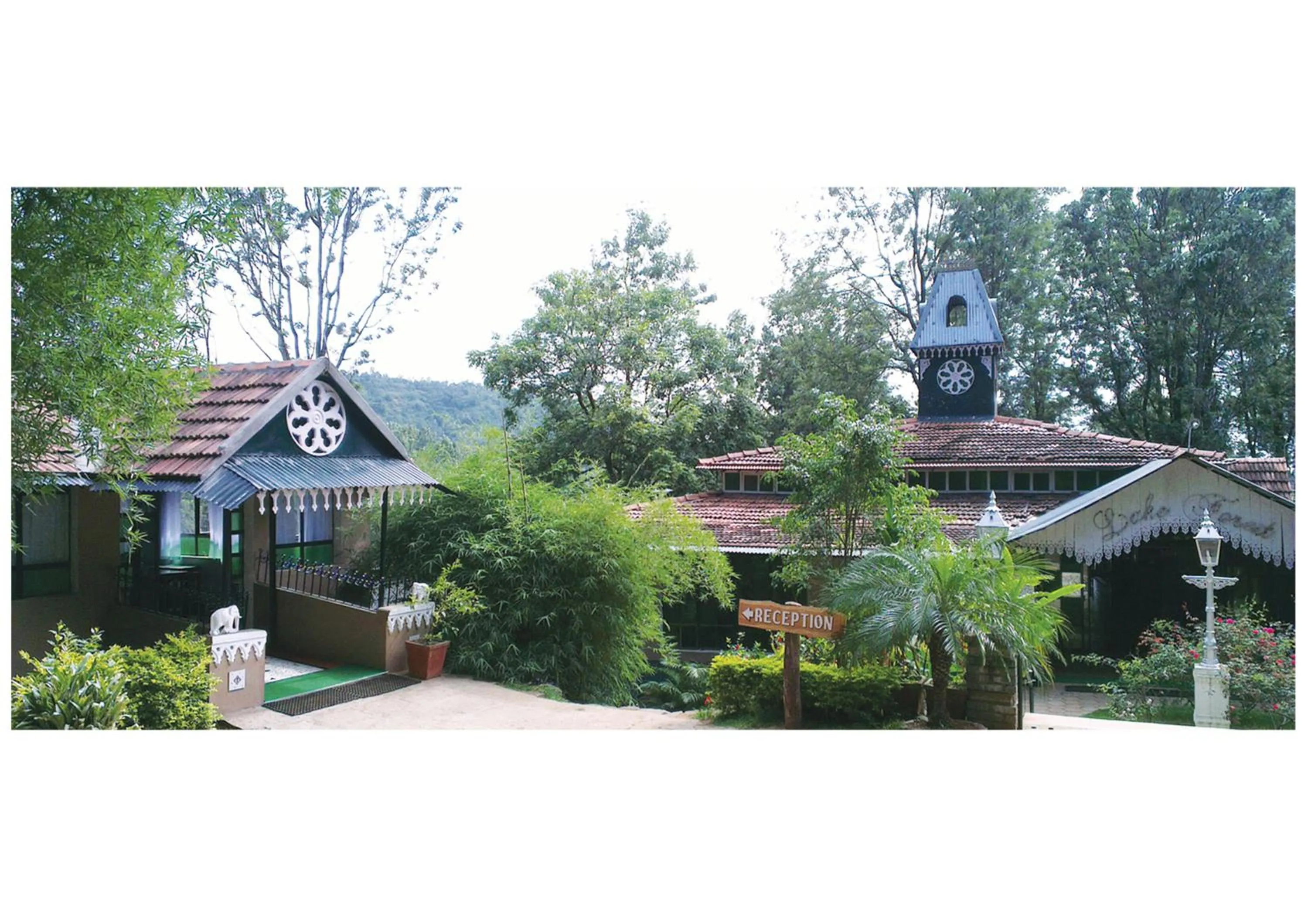 Property building in INDeco Lake Forest