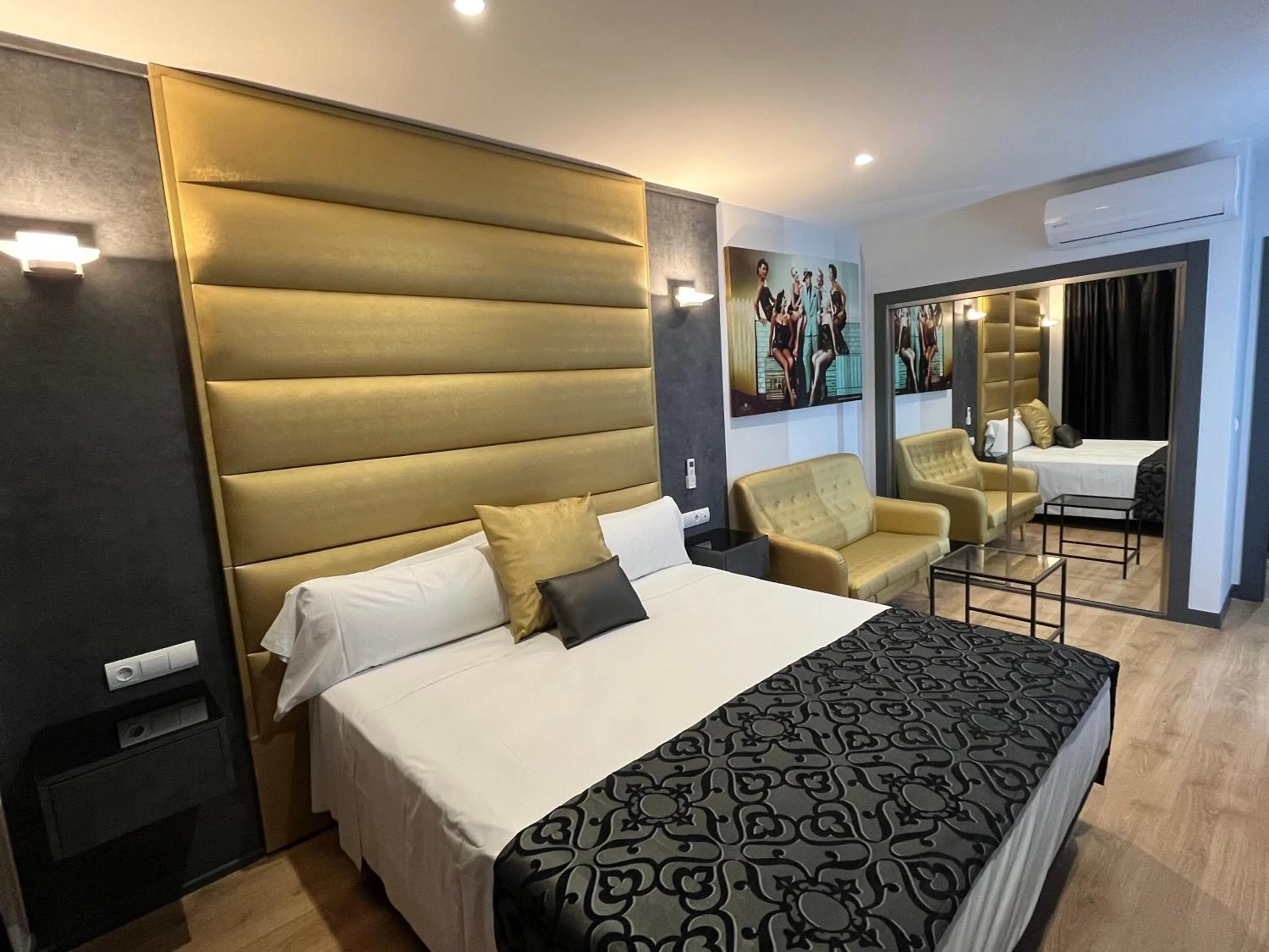 Photo of the whole room, Bed in Princesa Solar 4* - Adults Recommended