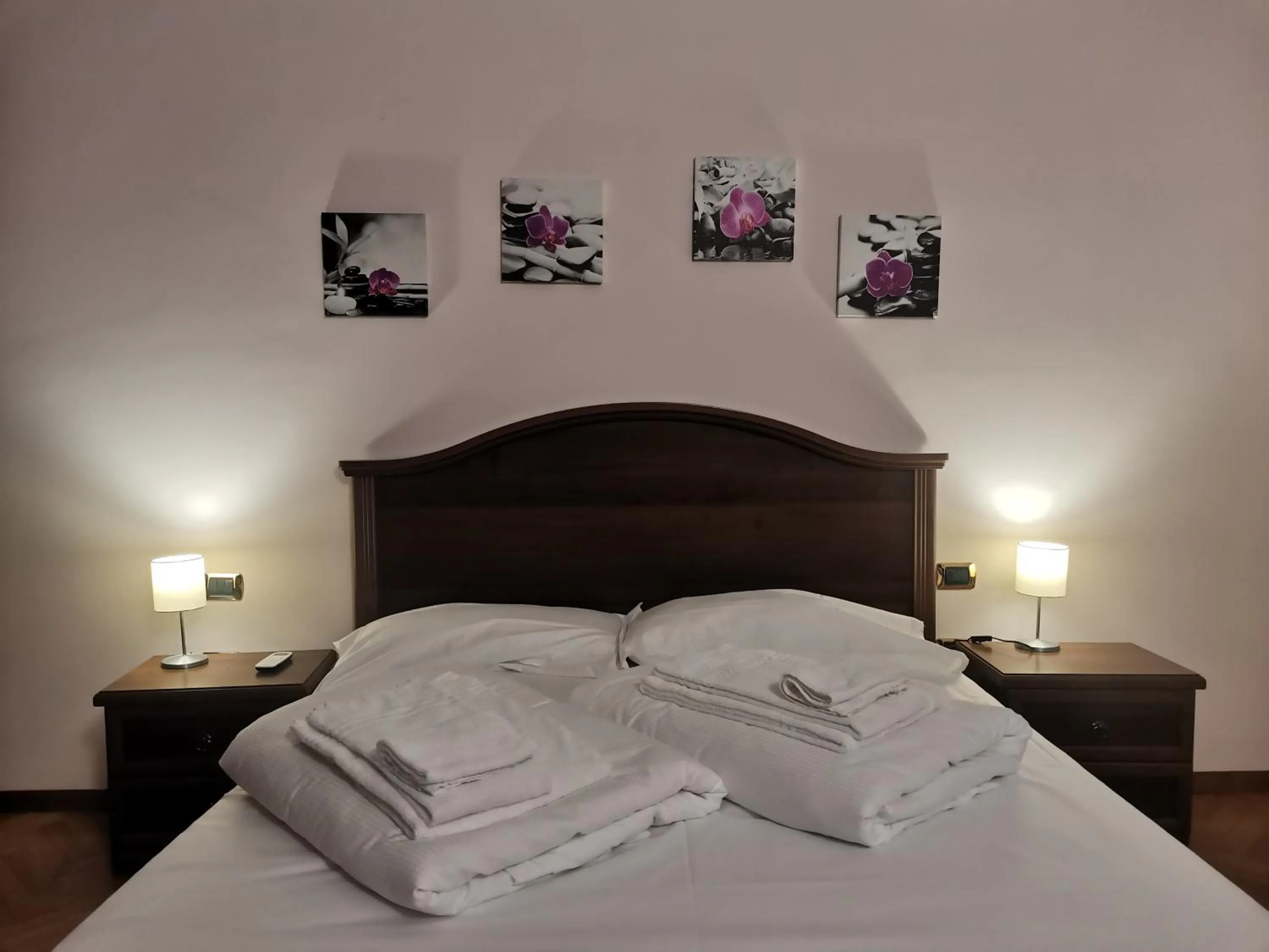 Bed in SunLake Hotel