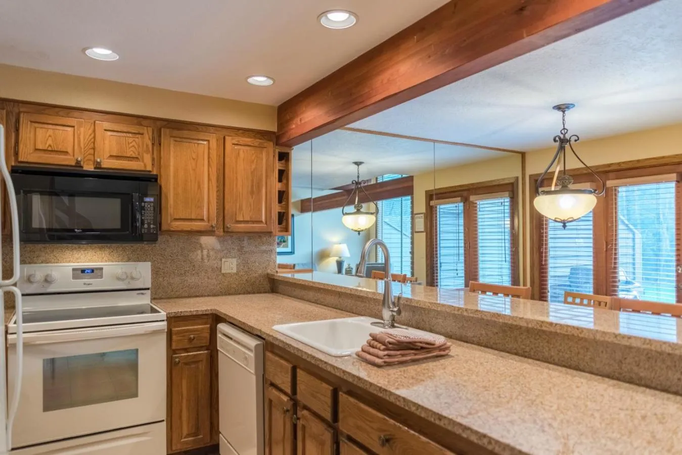 Kitchen or kitchenette in Whispering Woods Resort