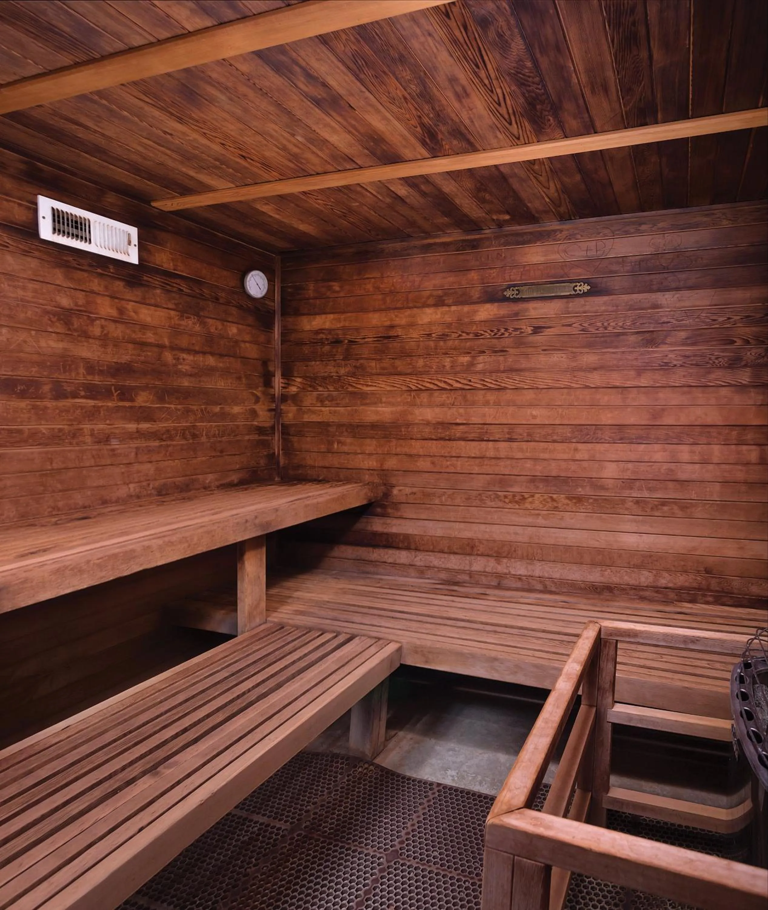 Sauna in Whispering Woods Resort