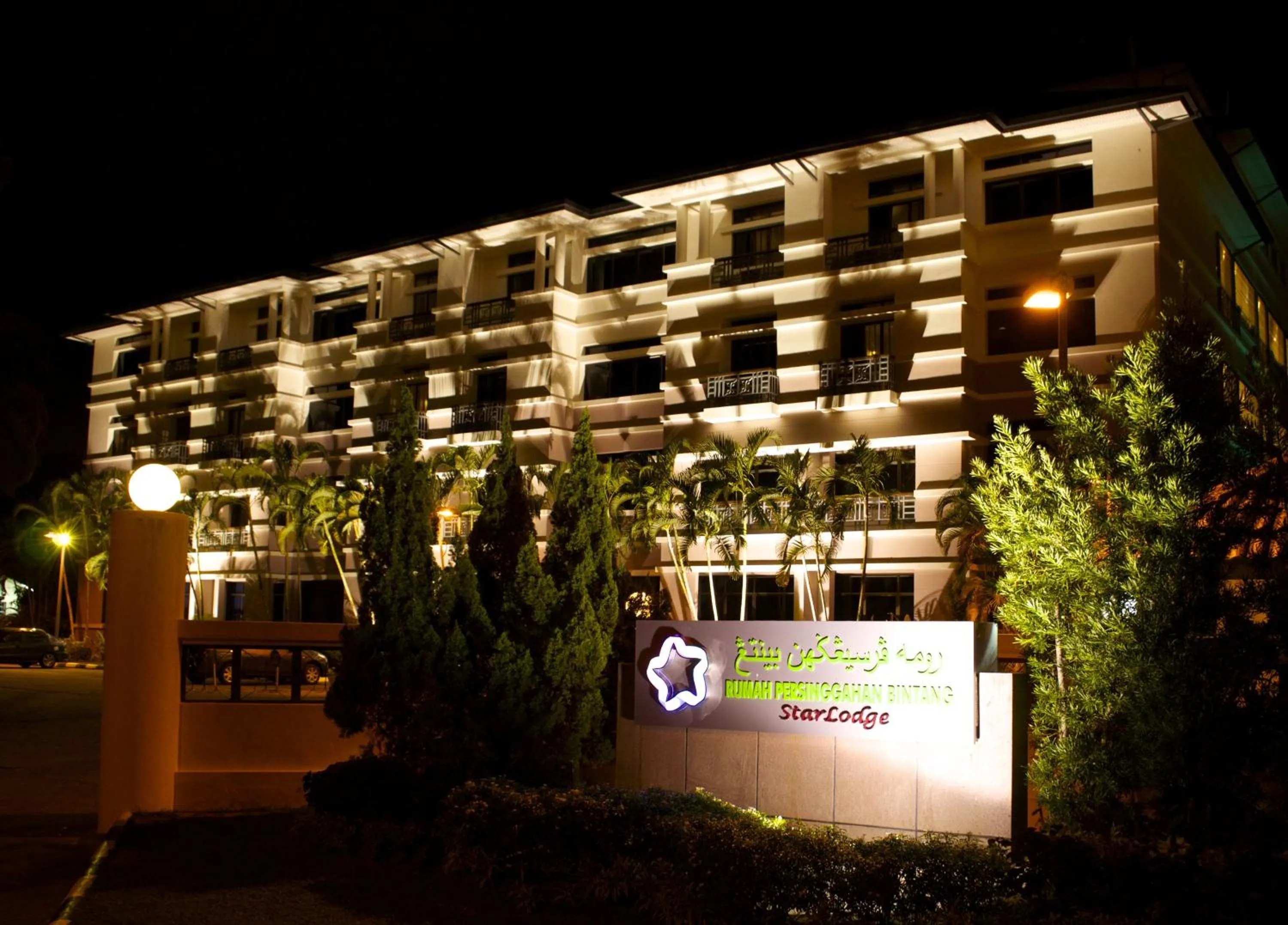 Facade/entrance in StarLodge