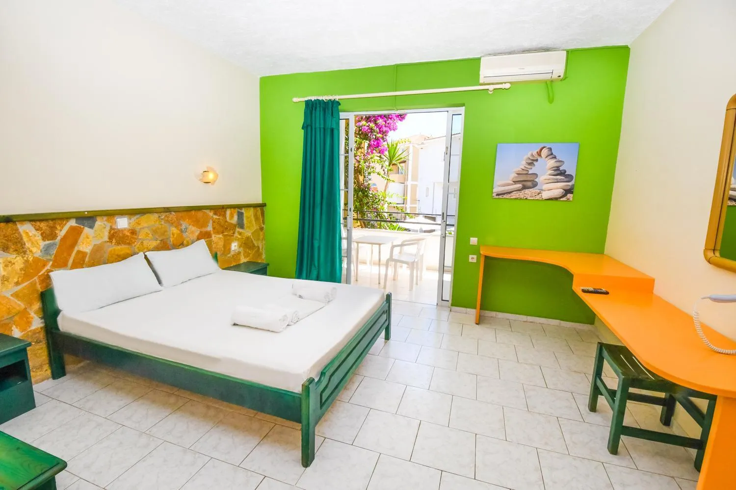 Bed in Vanessa Hotel