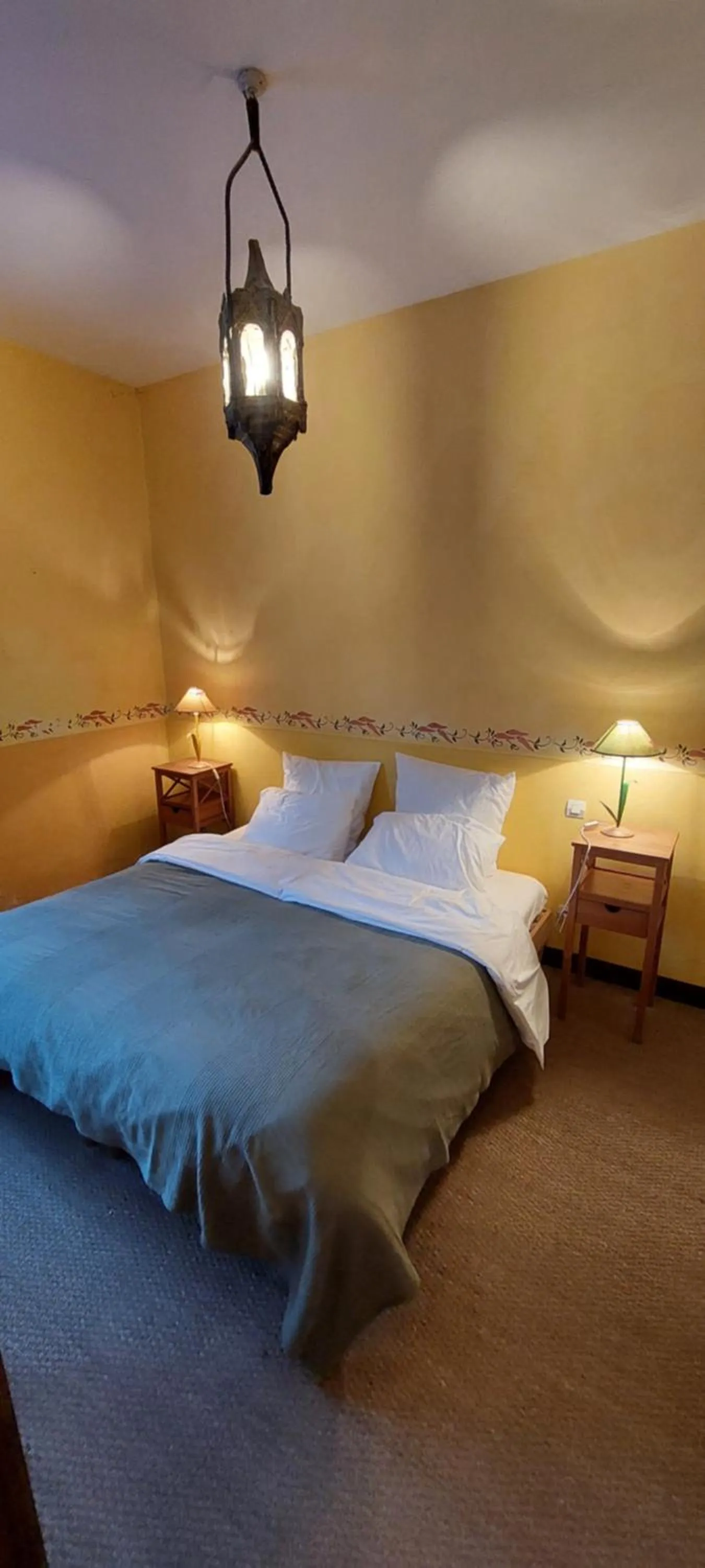 Bed in Mas Montluzia