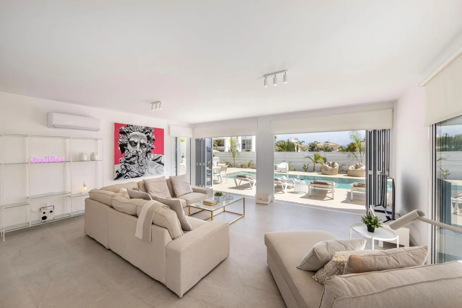 Captain Karas Holidays Apartments