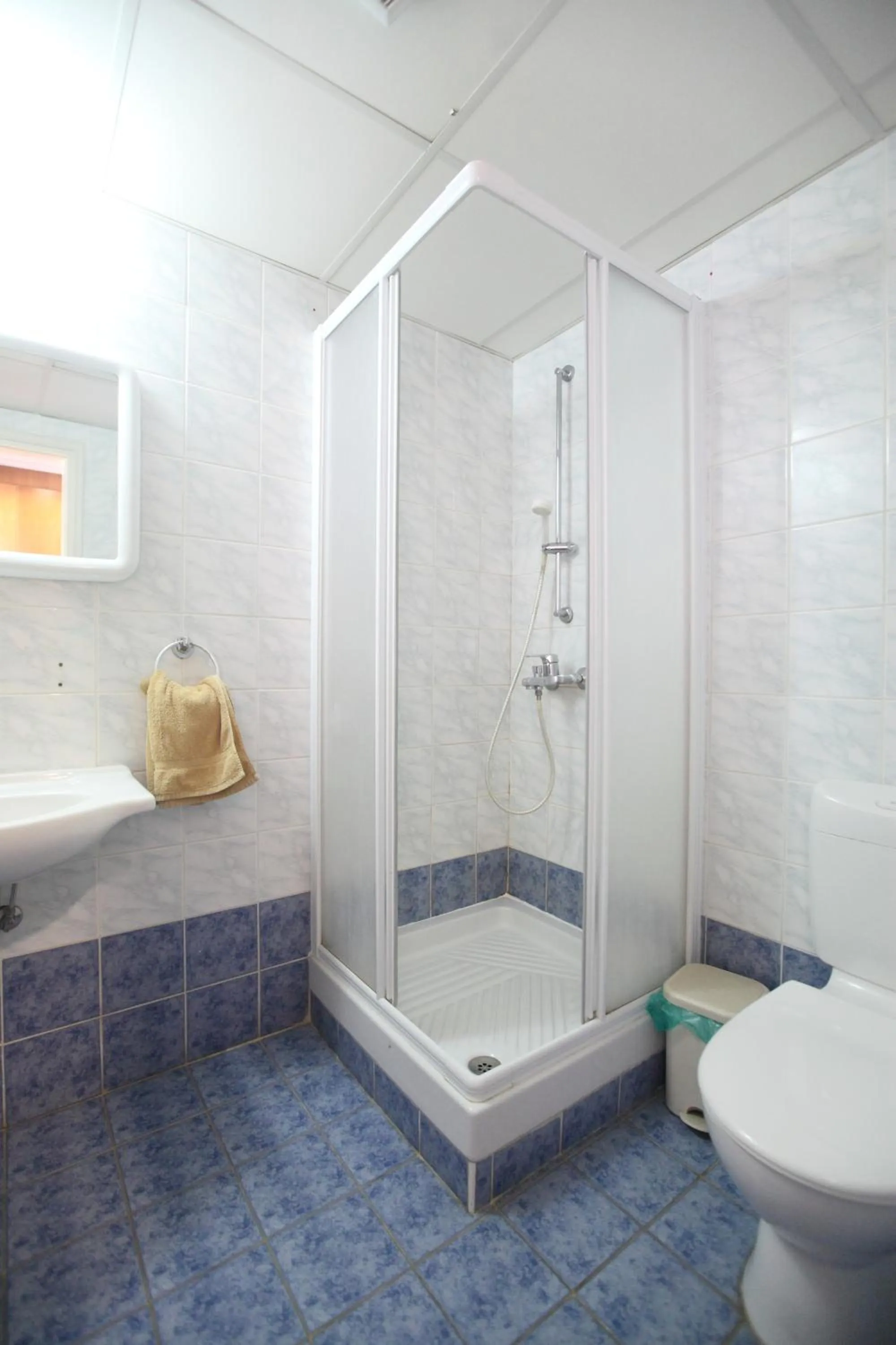 Bathroom in Captain Karas Holidays Apartments