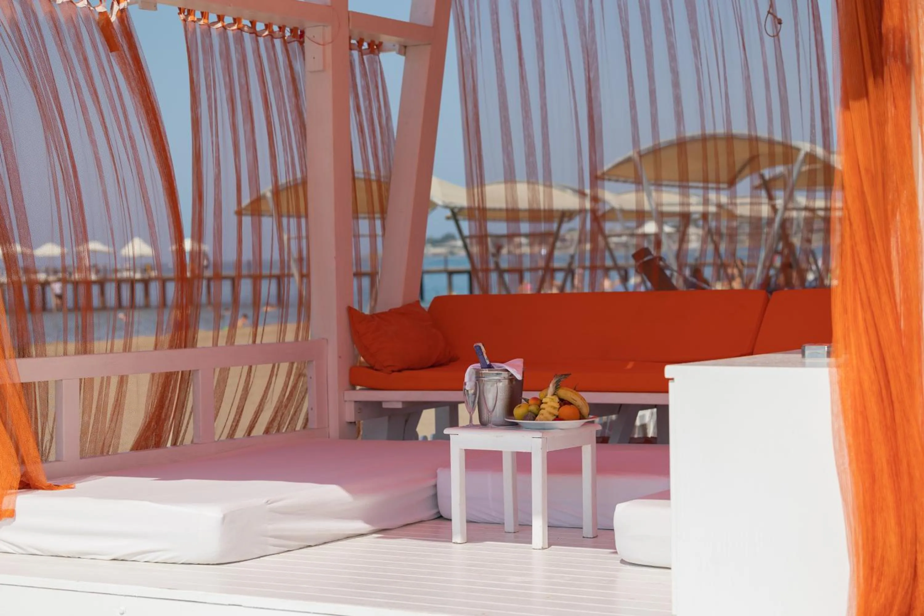 Beach in Sueno Hotels Beach Side