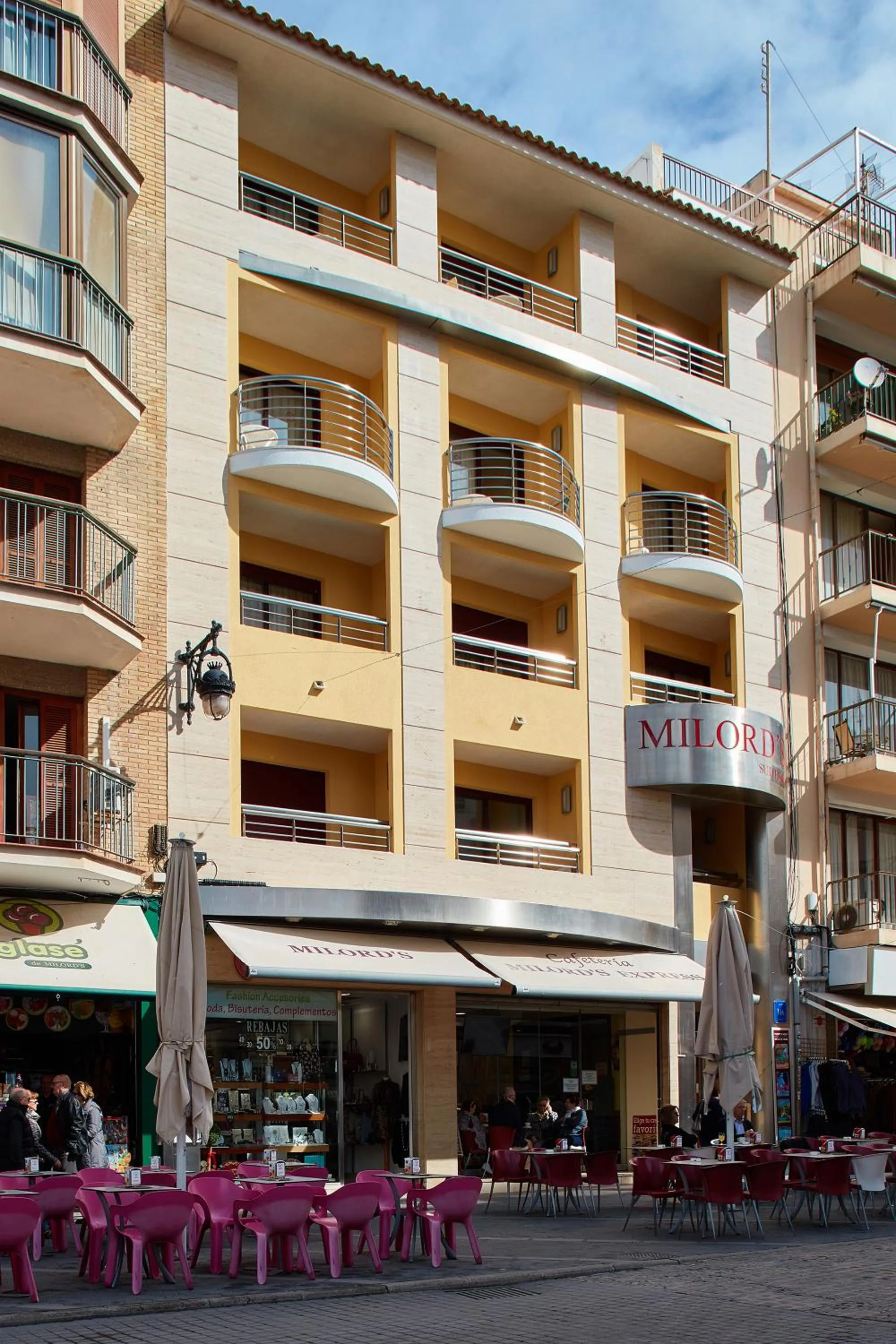 Aparthotel Milord's Suites