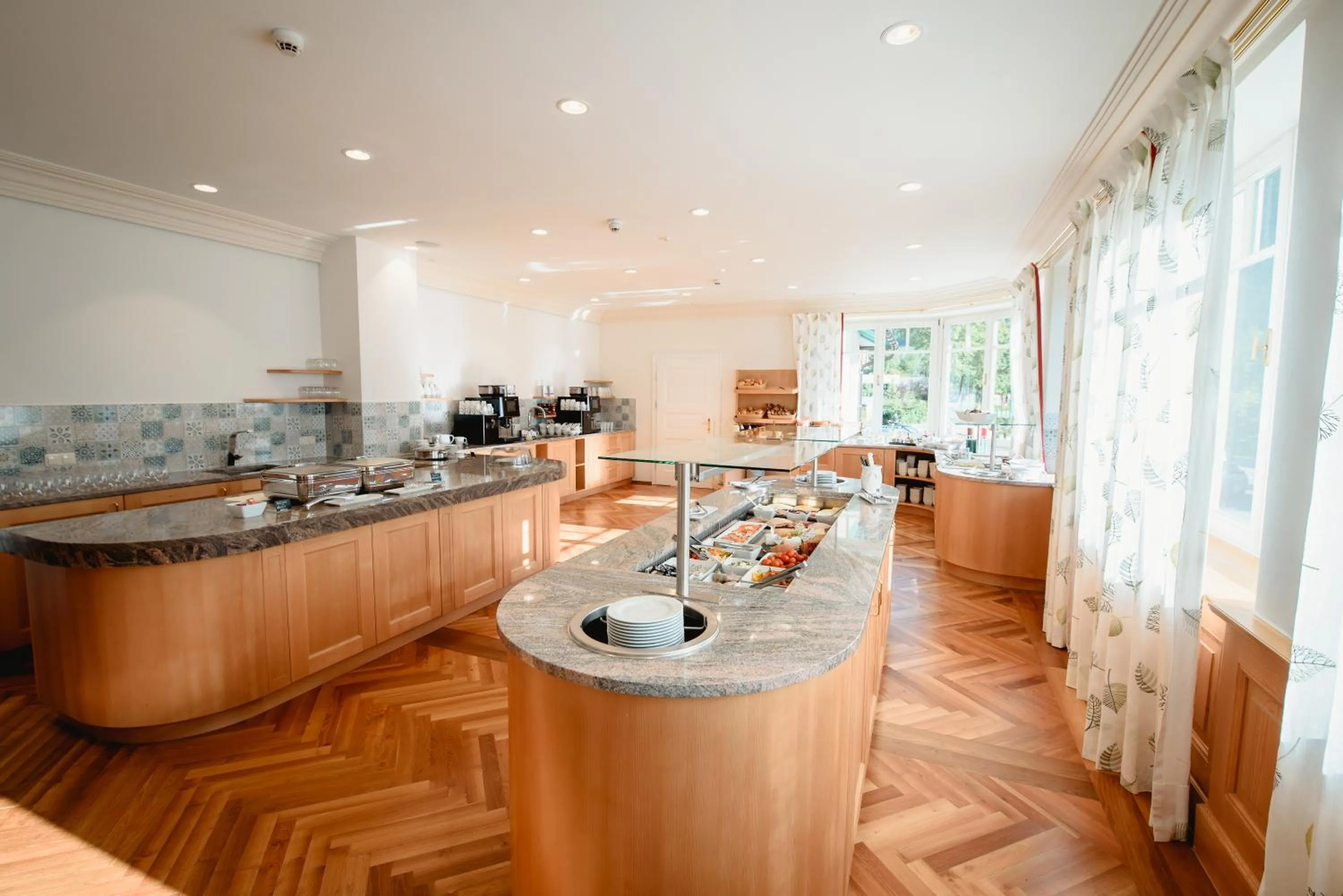 Buffet breakfast in Seevilla Altaussee