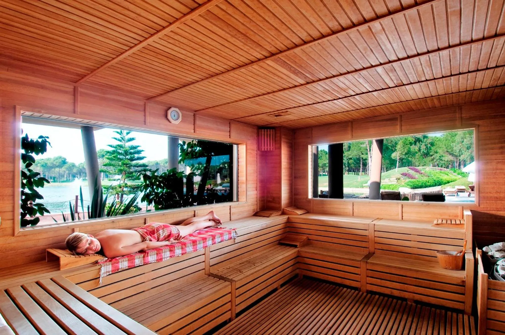 Day in Sueno Hotels Golf Belek - Free Access to Sueno Hotels Deluxe Belek Facilities