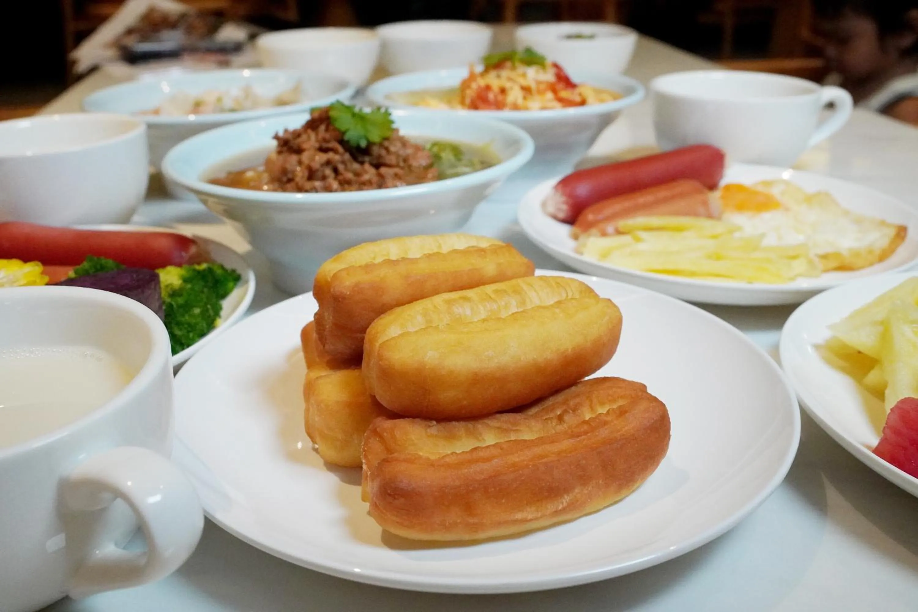 Restaurant/places to eat in L-sevenhotel