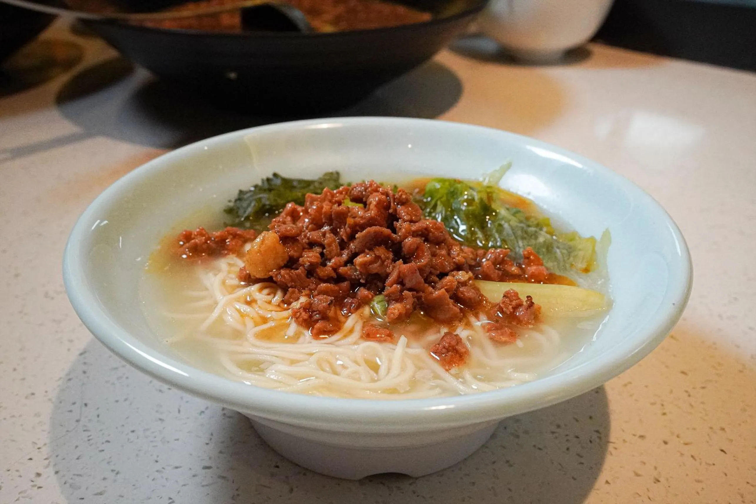 Restaurant/places to eat in L-sevenhotel