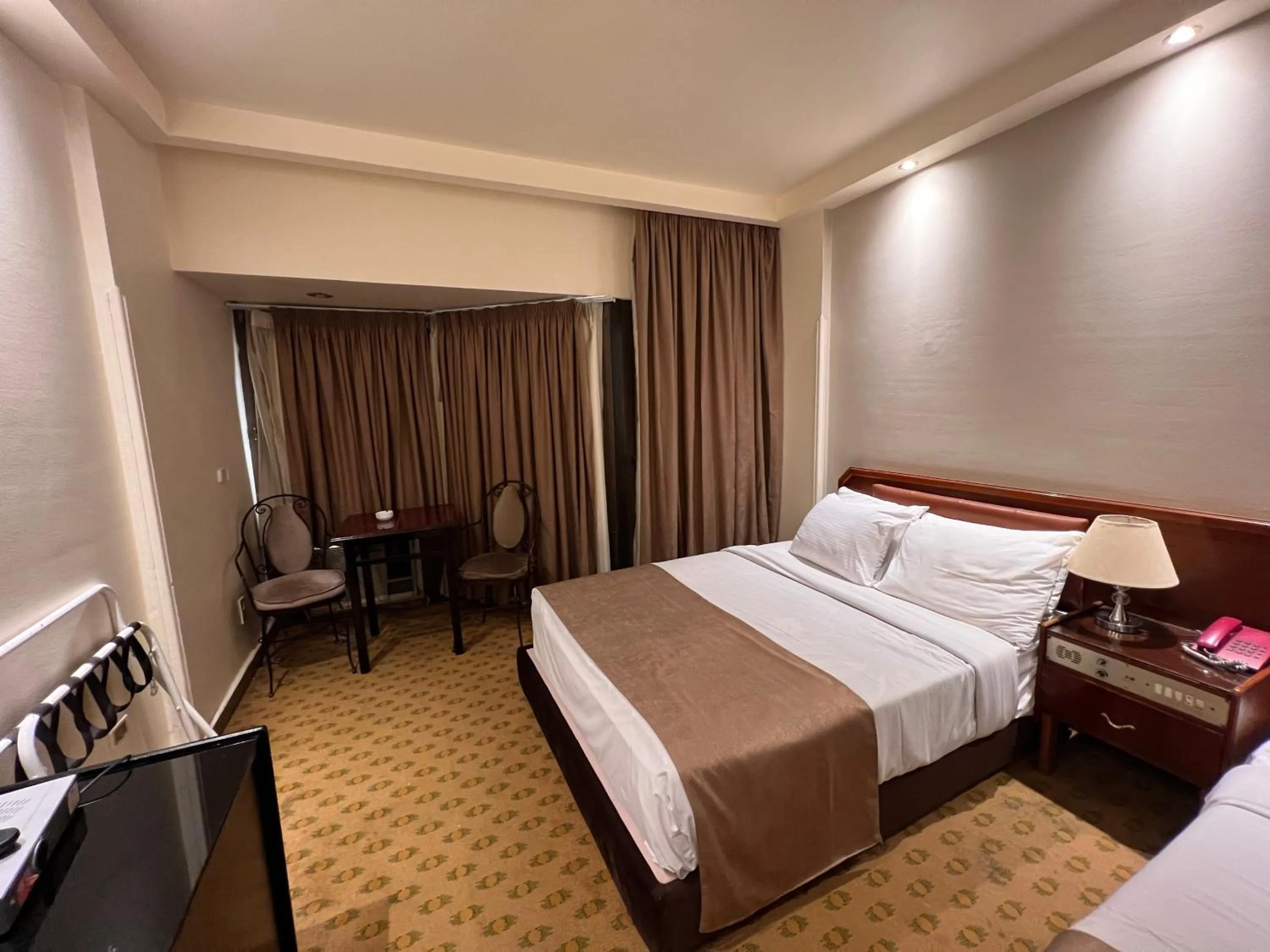 Bed in Santana Hotel Cairo