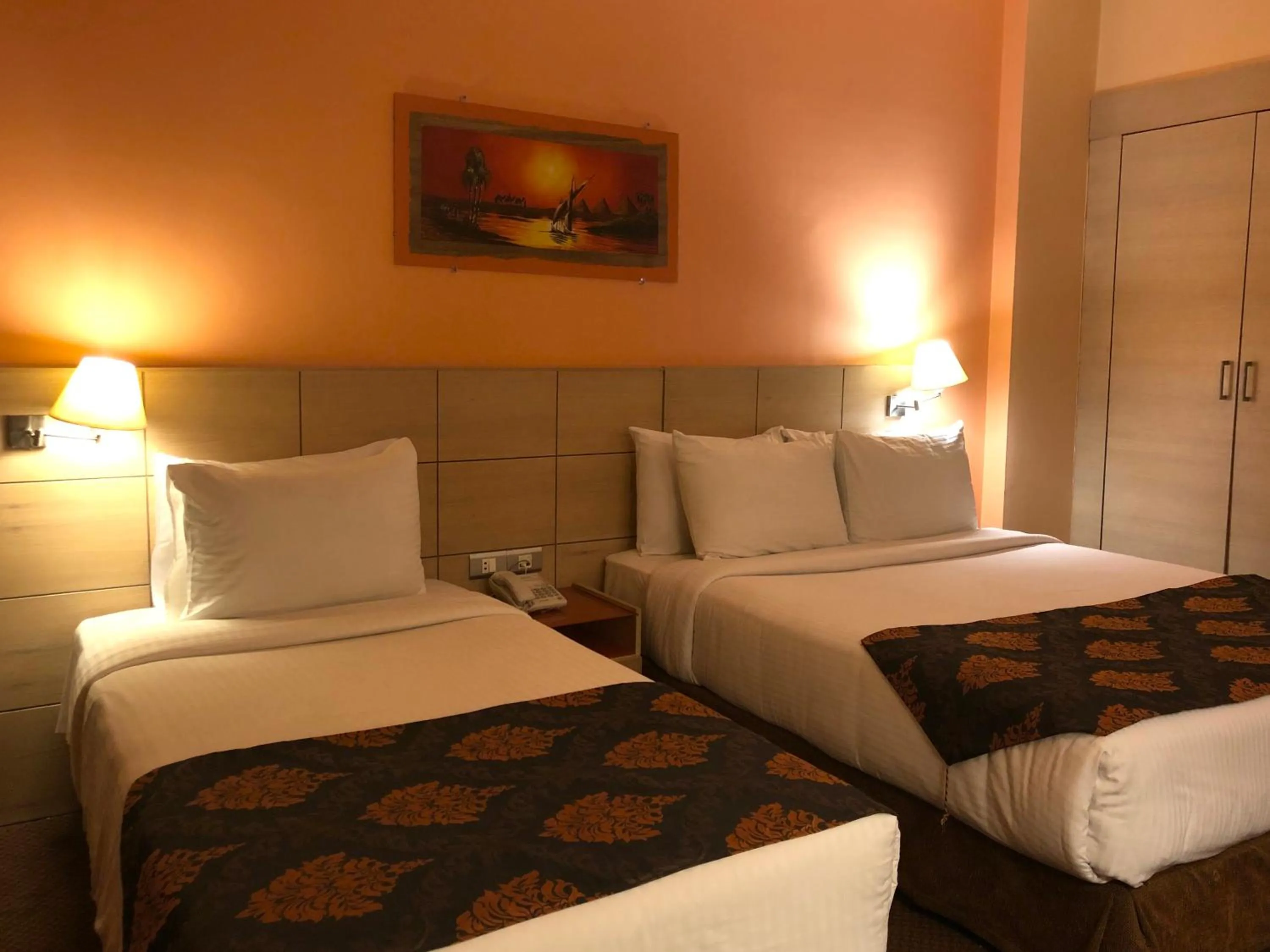 Bed in Santana Hotel Cairo