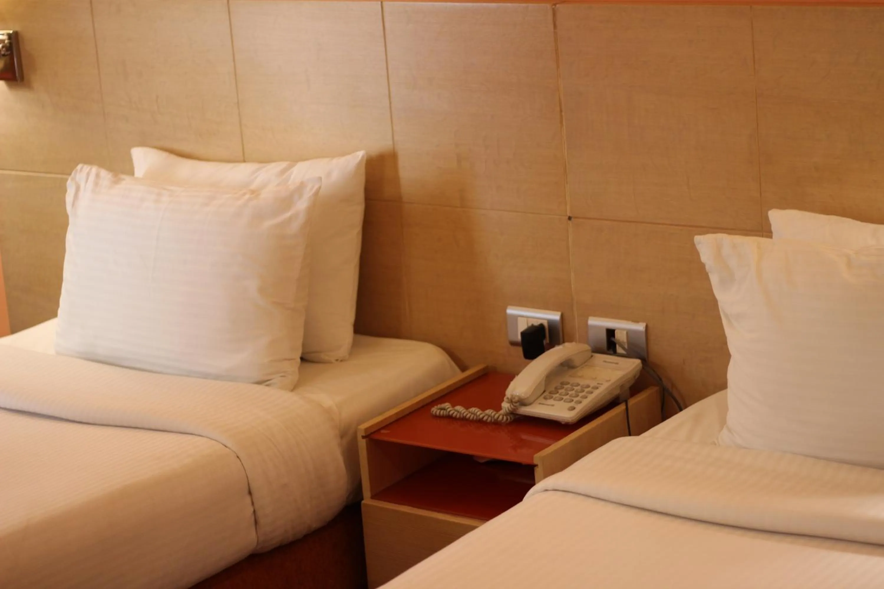 Bed in Santana Hotel Cairo