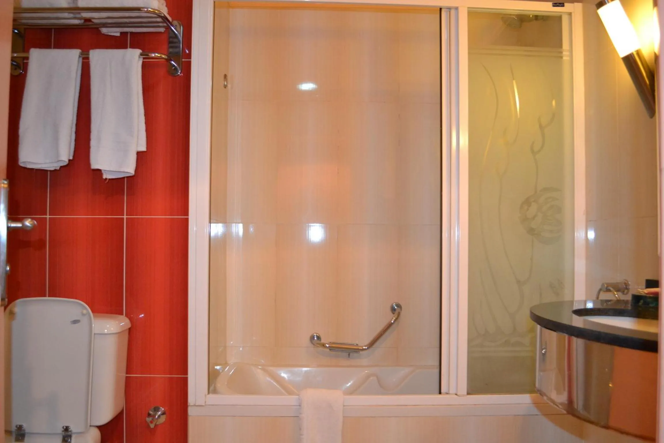 Shower in Santana Hotel Cairo